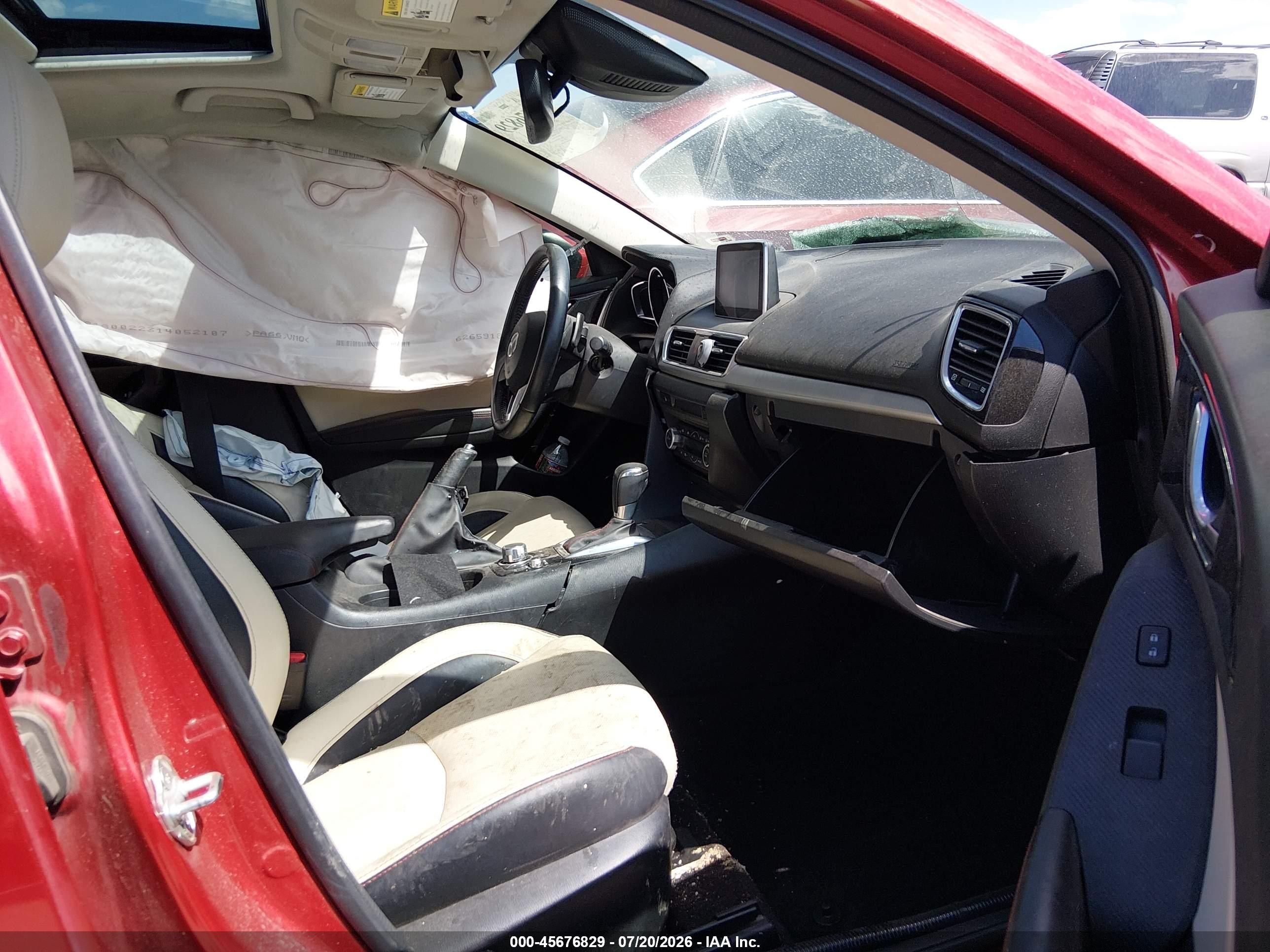 2015 Mazda Mazda3 S Grand Touring Red vin: JM1BM1M38F1232954