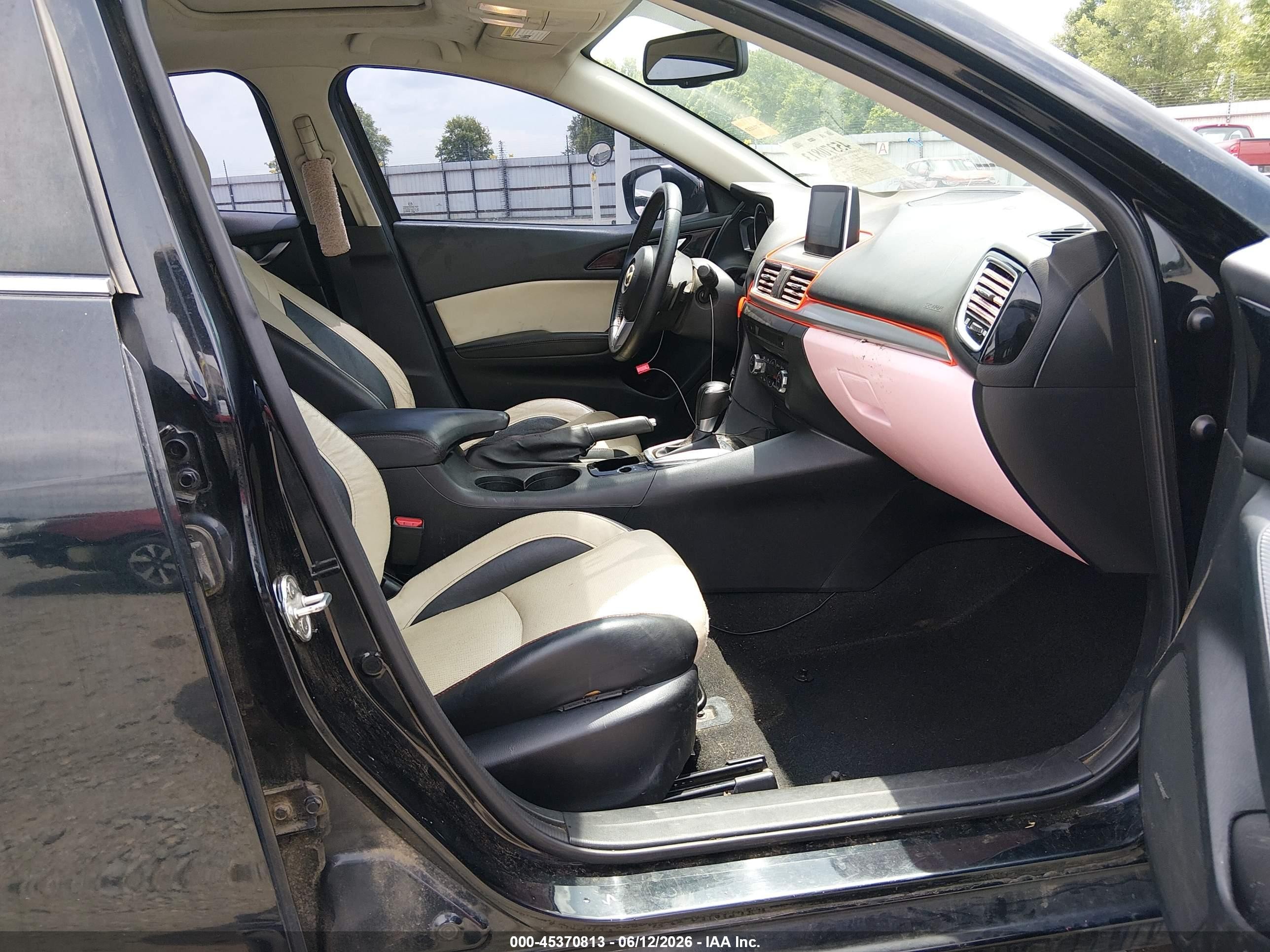 2014 Mazda Mazda3 S Grand Touring Black vin: JM1BM1M39E1102602