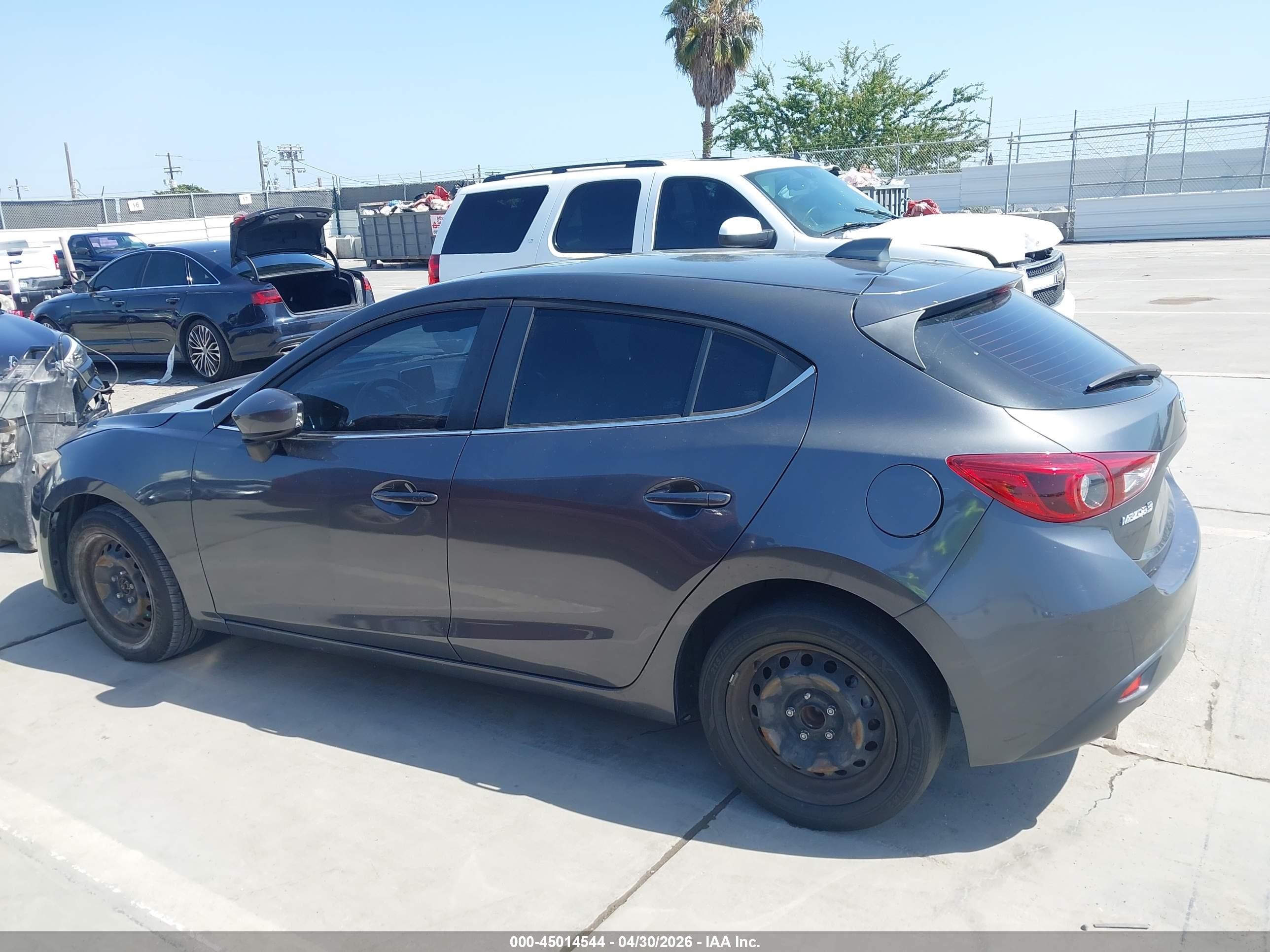 2014 Mazda Mazda3 S Grand Touring Gray vin: JM1BM1M39E1212470