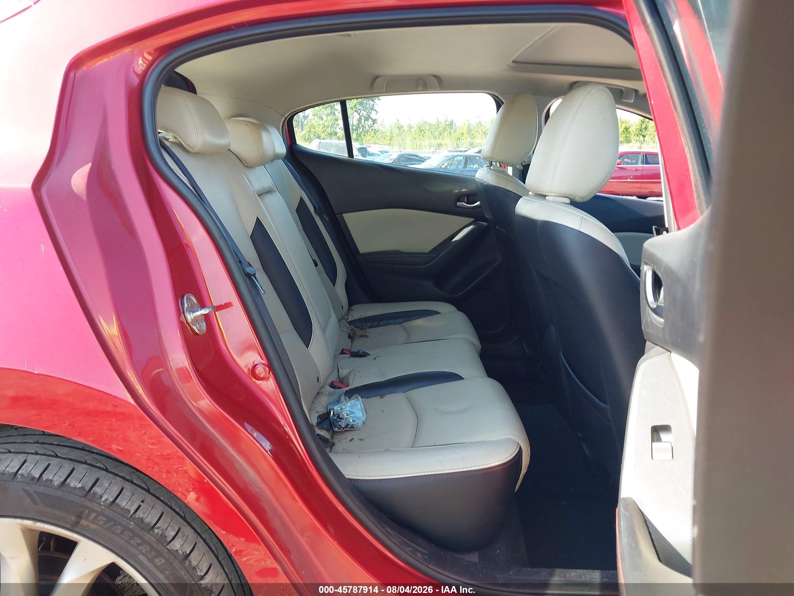 2014 Mazda Mazda3 S Grand Touring Red vin: JM1BM1M3XE1102544