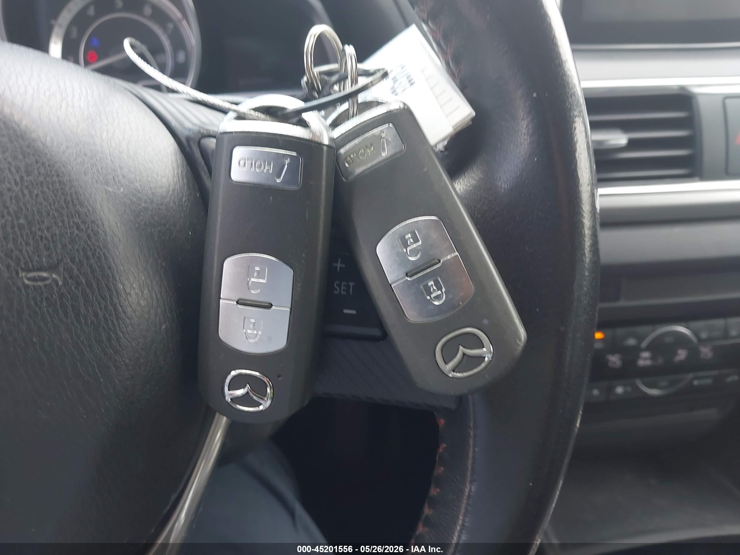 2014 Mazda Mazda3 S Grand Touring Синий vin: JM1BM1M3XE1201803