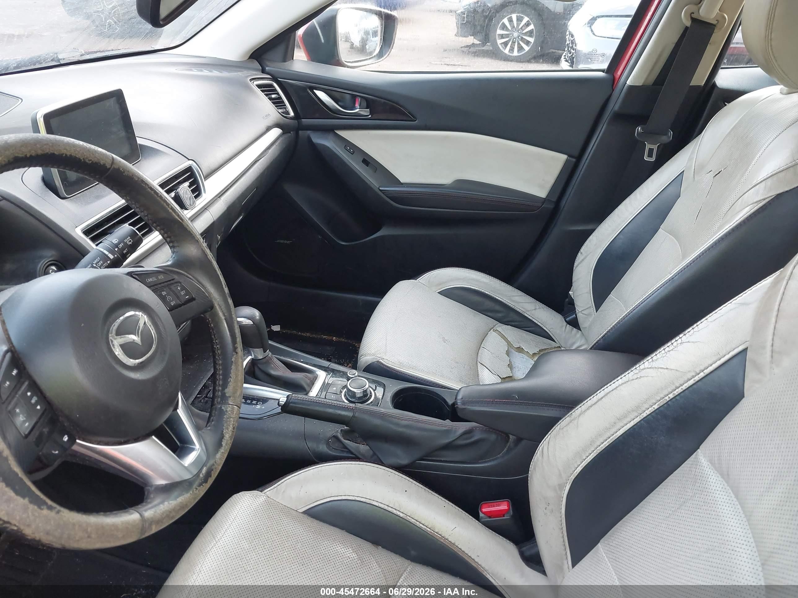 2015 Mazda Mazda3 S Grand Touring Burgundy vin: JM1BM1M3XF1236116