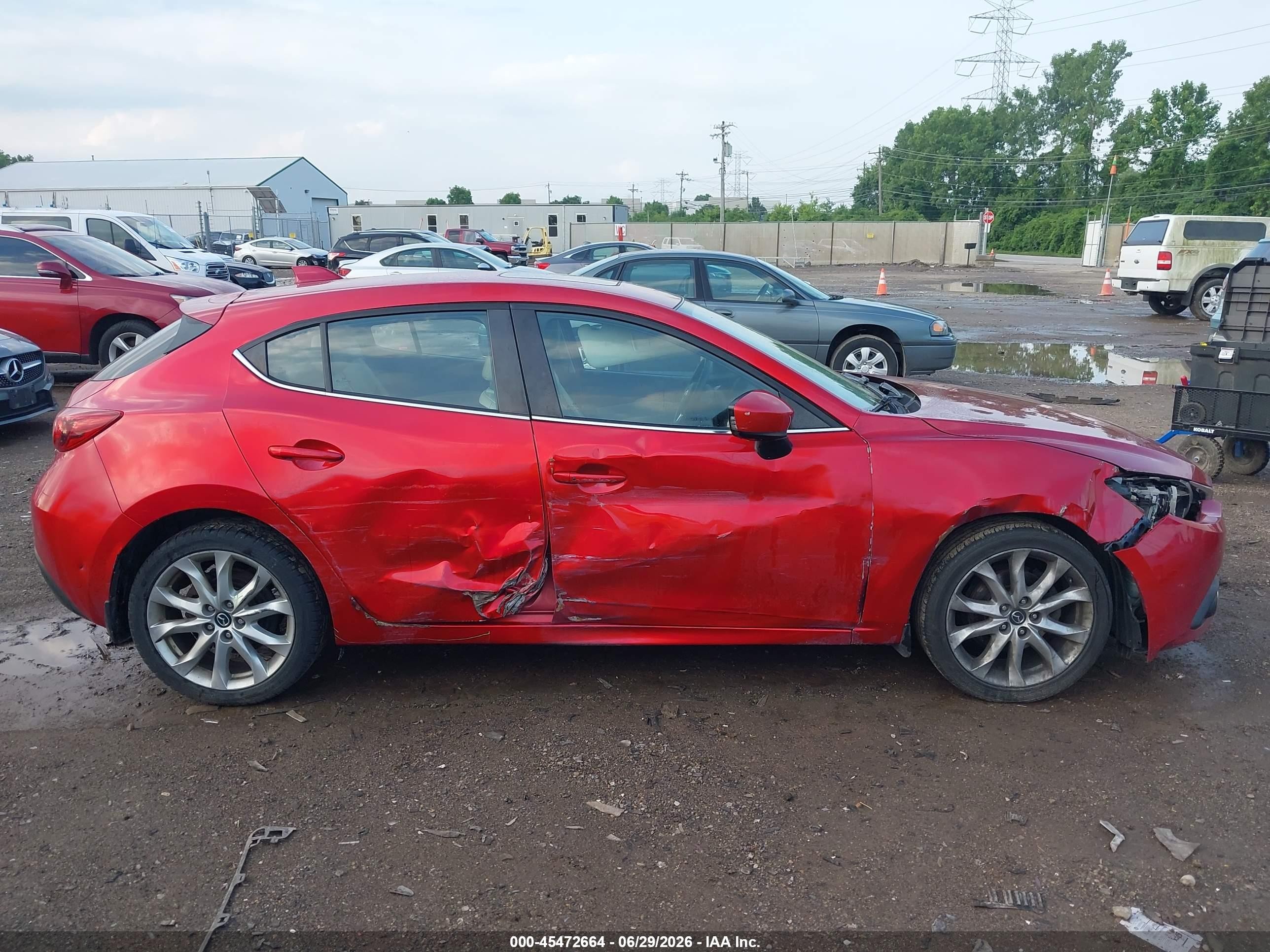 2015 Mazda Mazda3 S Grand Touring Burgundy vin: JM1BM1M3XF1236116