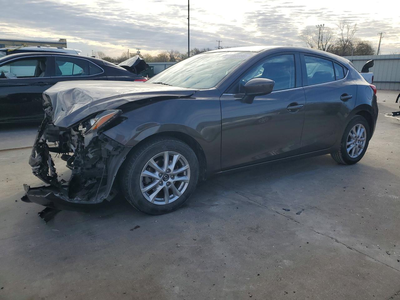2014 Mazda 3 Grand Touring Brown vin: JM1BM1M71E1217245