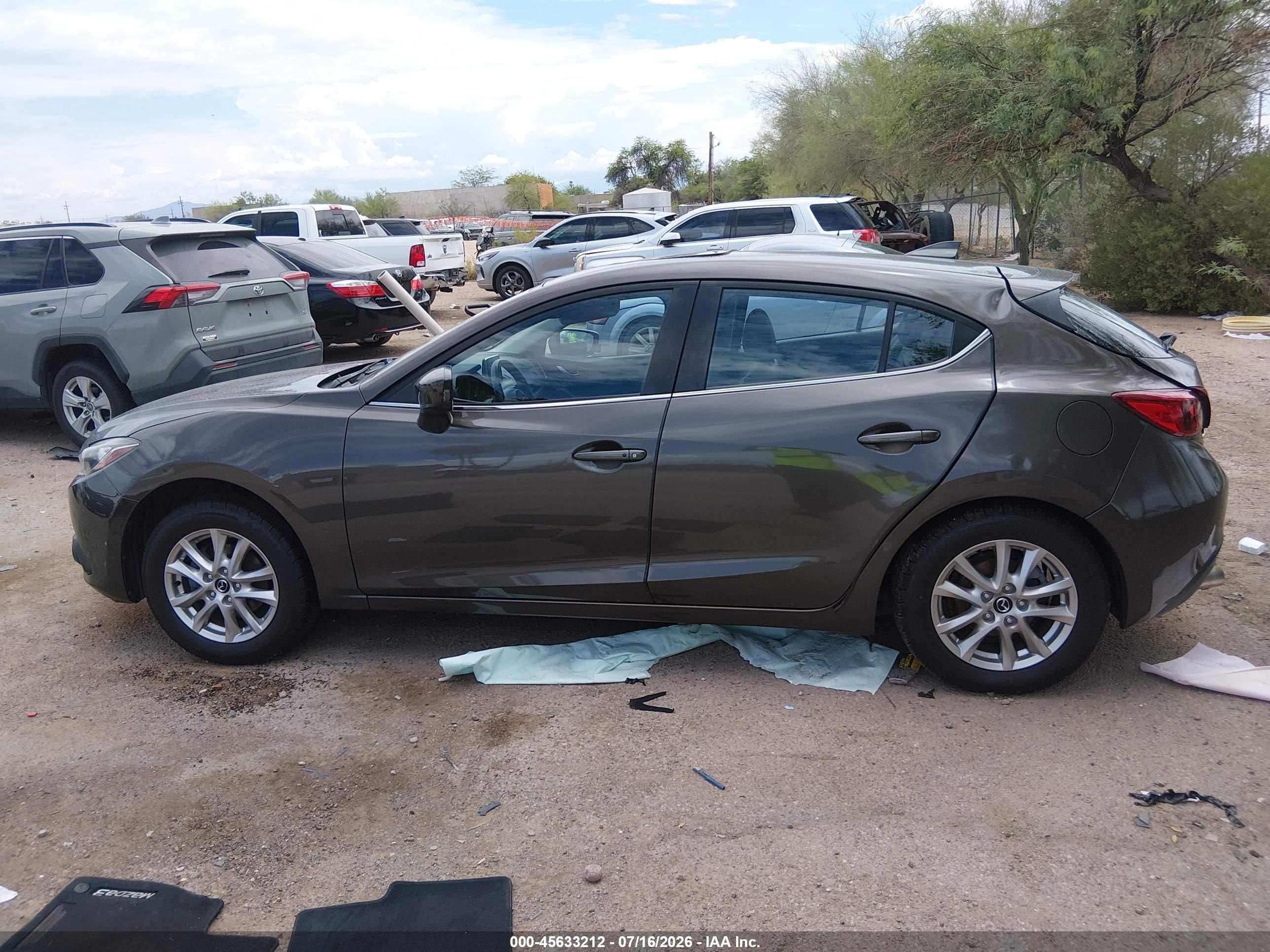 2015 Mazda Mazda3 I Grand Touring Gray vin: JM1BM1M71F1274529