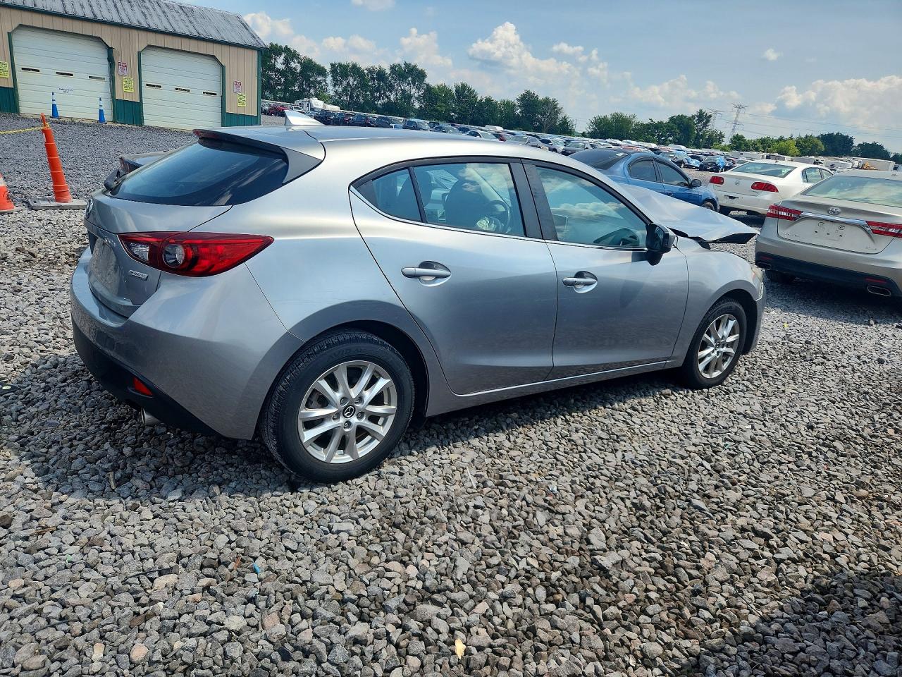 2016 Mazda 3 Touring Серебряный vin: JM1BM1M71G1326453