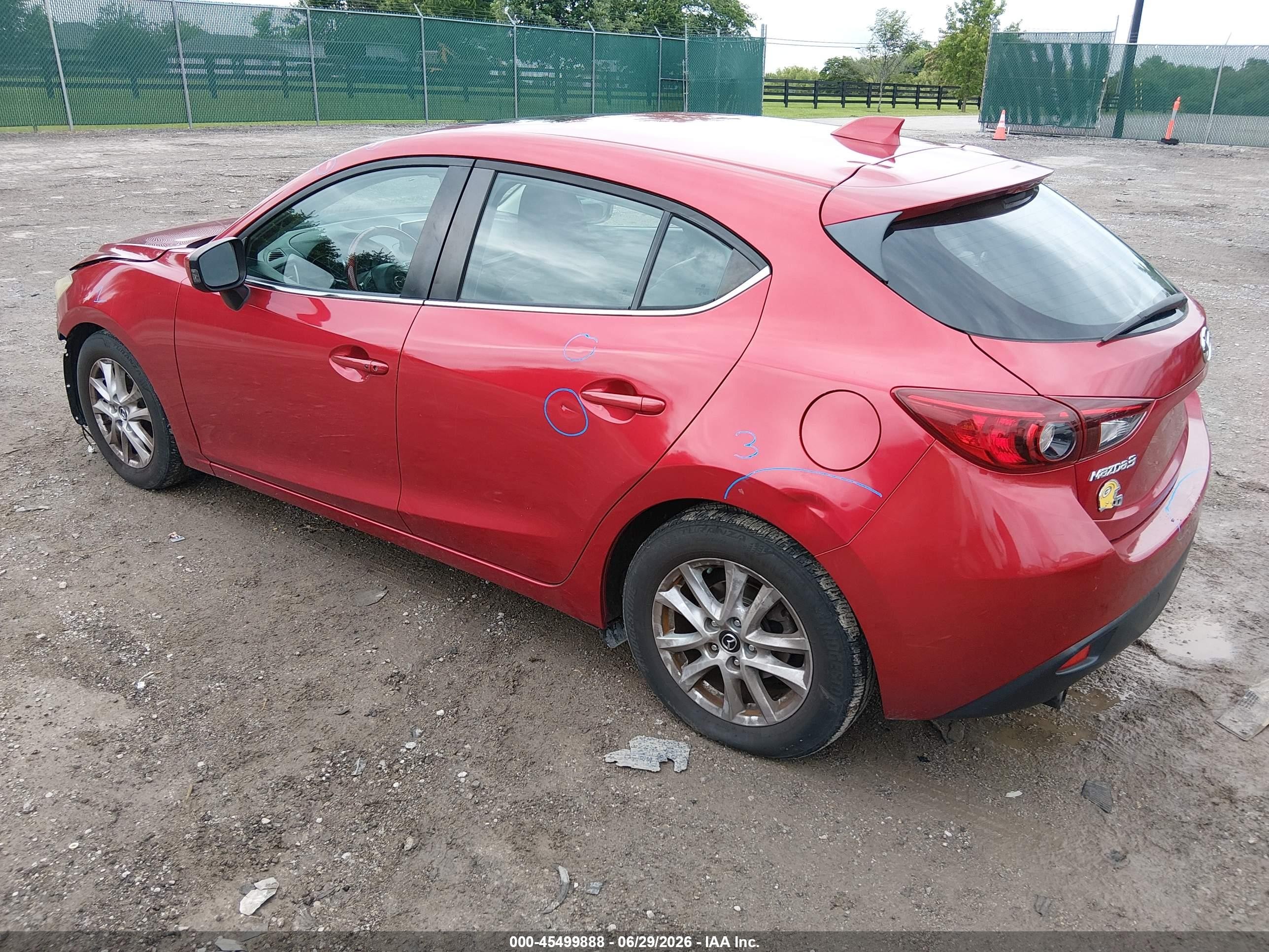 2014 Mazda Mazda3 I Grand Touring Red vin: JM1BM1M72E1159131