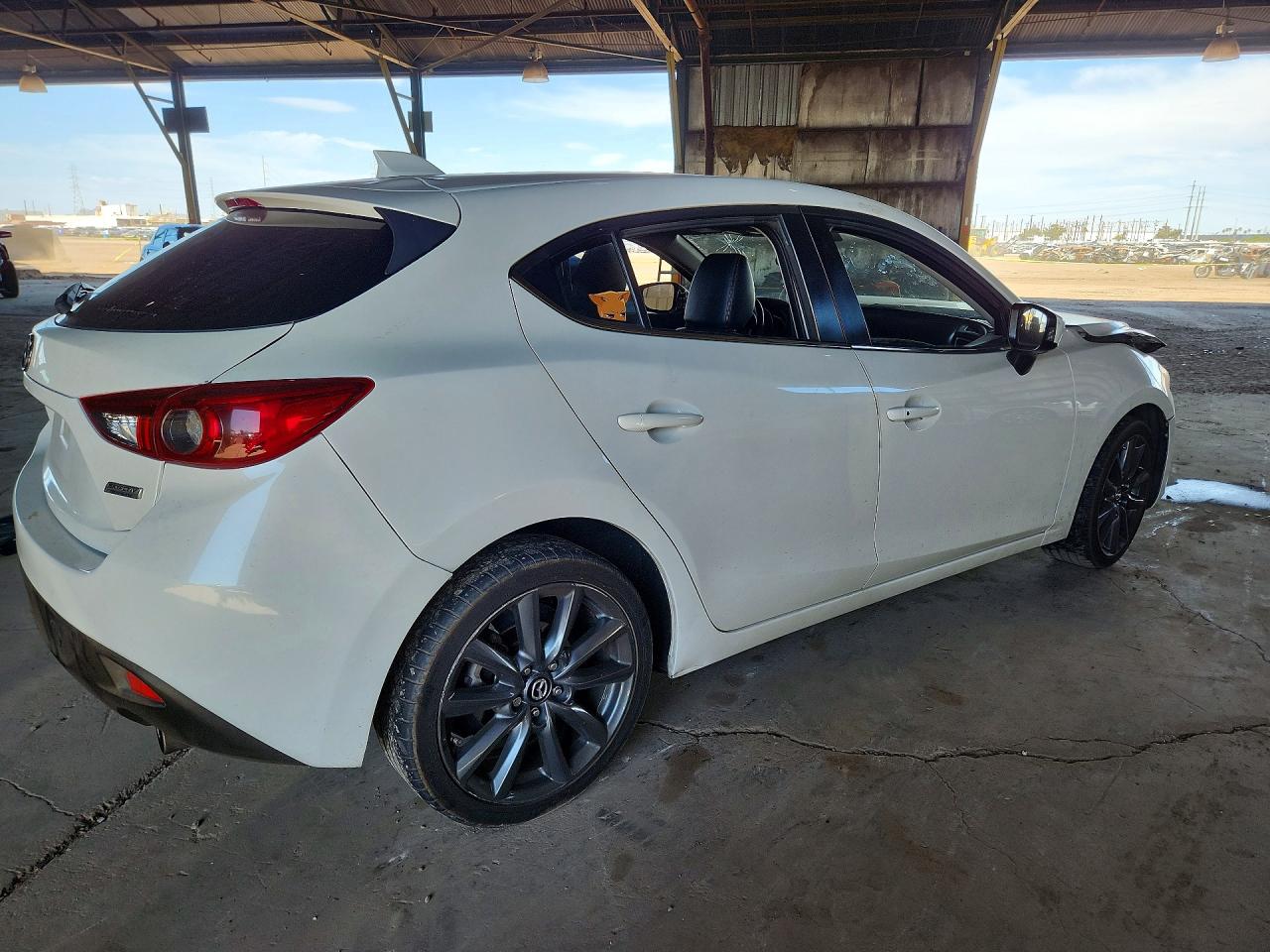 2014 Mazda 3 Grand Touring Белый vin: JM1BM1M72E1216847