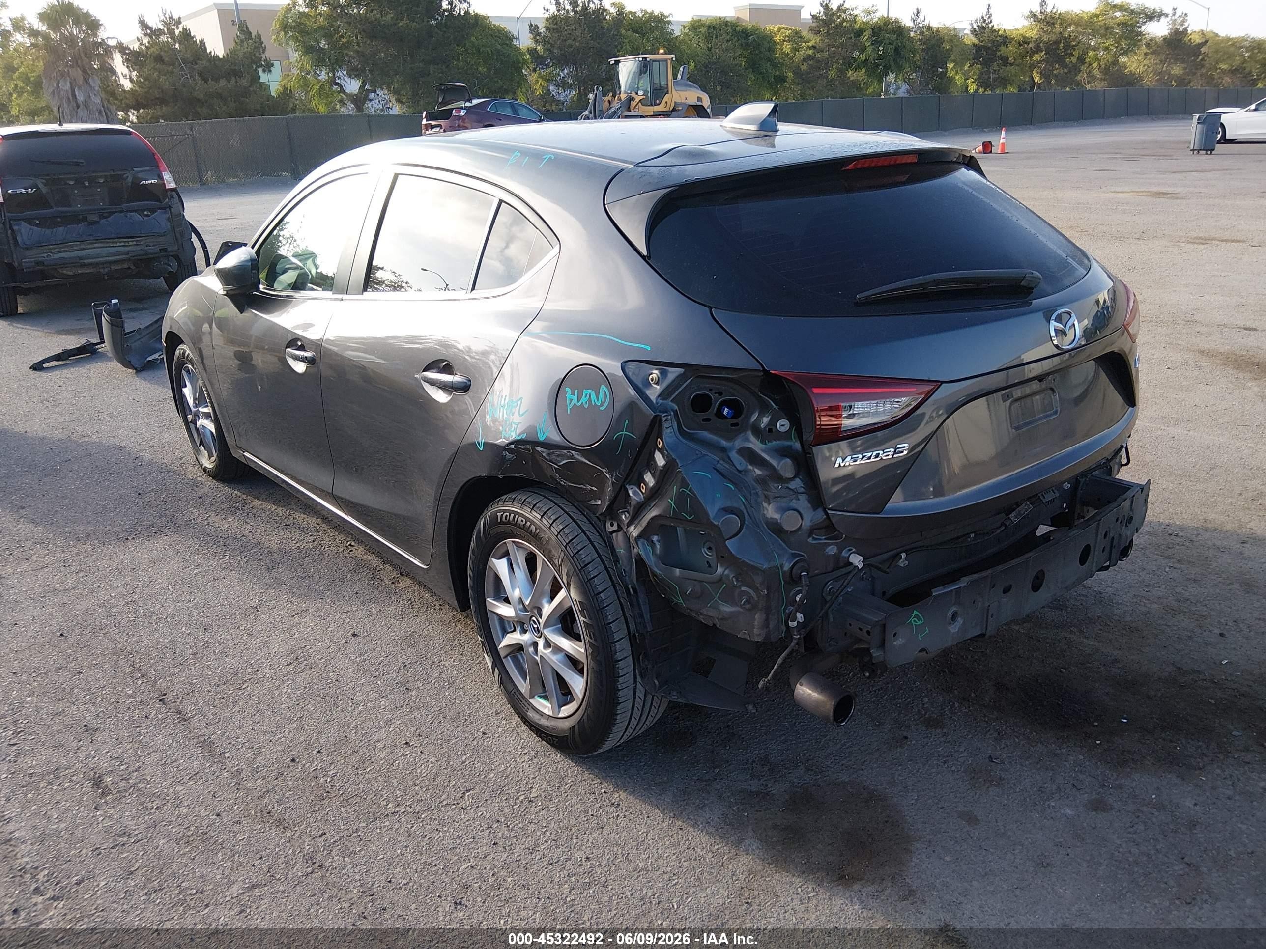 2015 Mazda Mazda3 I Grand Touring Gray vin: JM1BM1M75F1240383