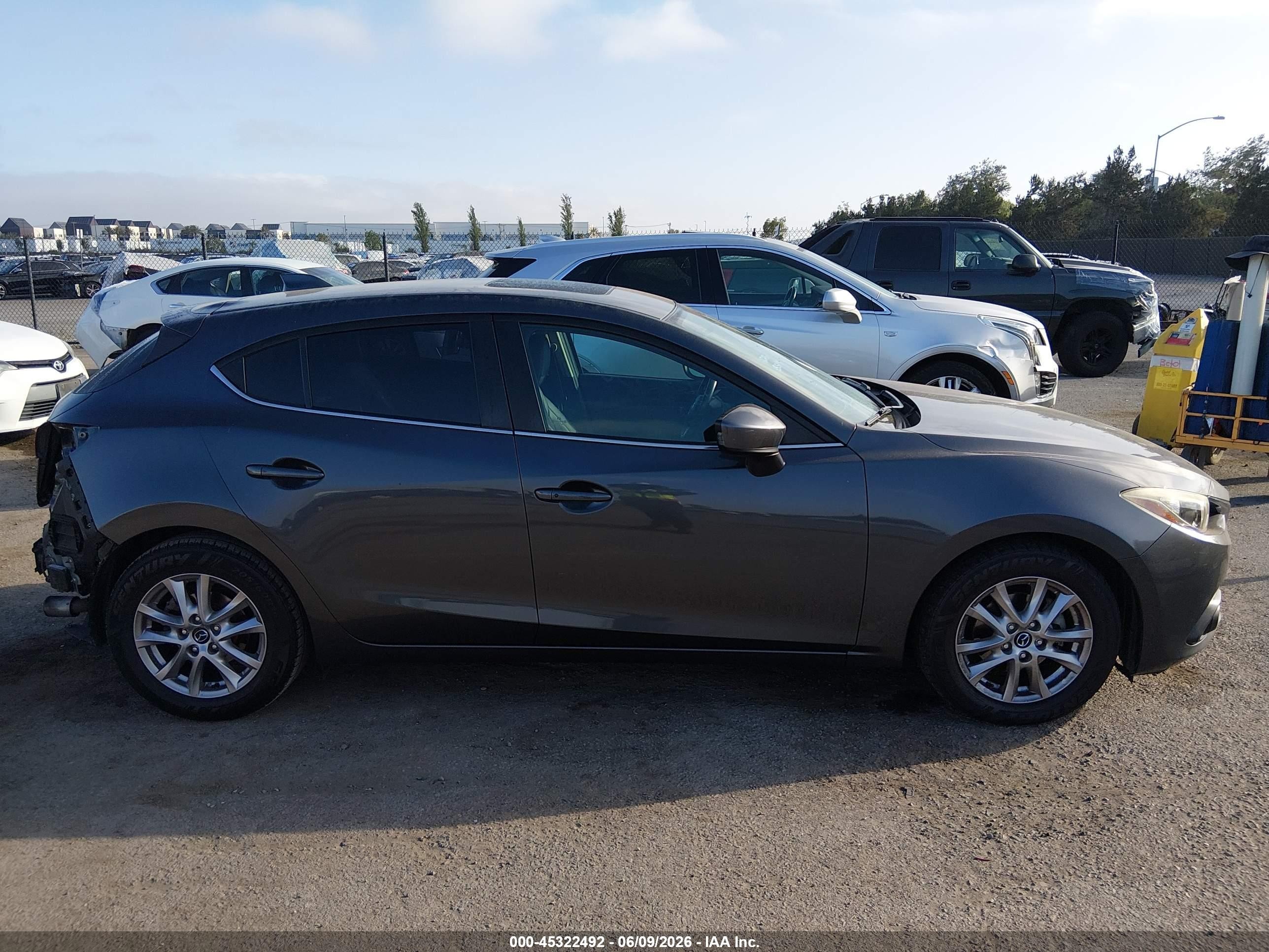 2015 Mazda Mazda3 I Grand Touring Gray vin: JM1BM1M75F1240383