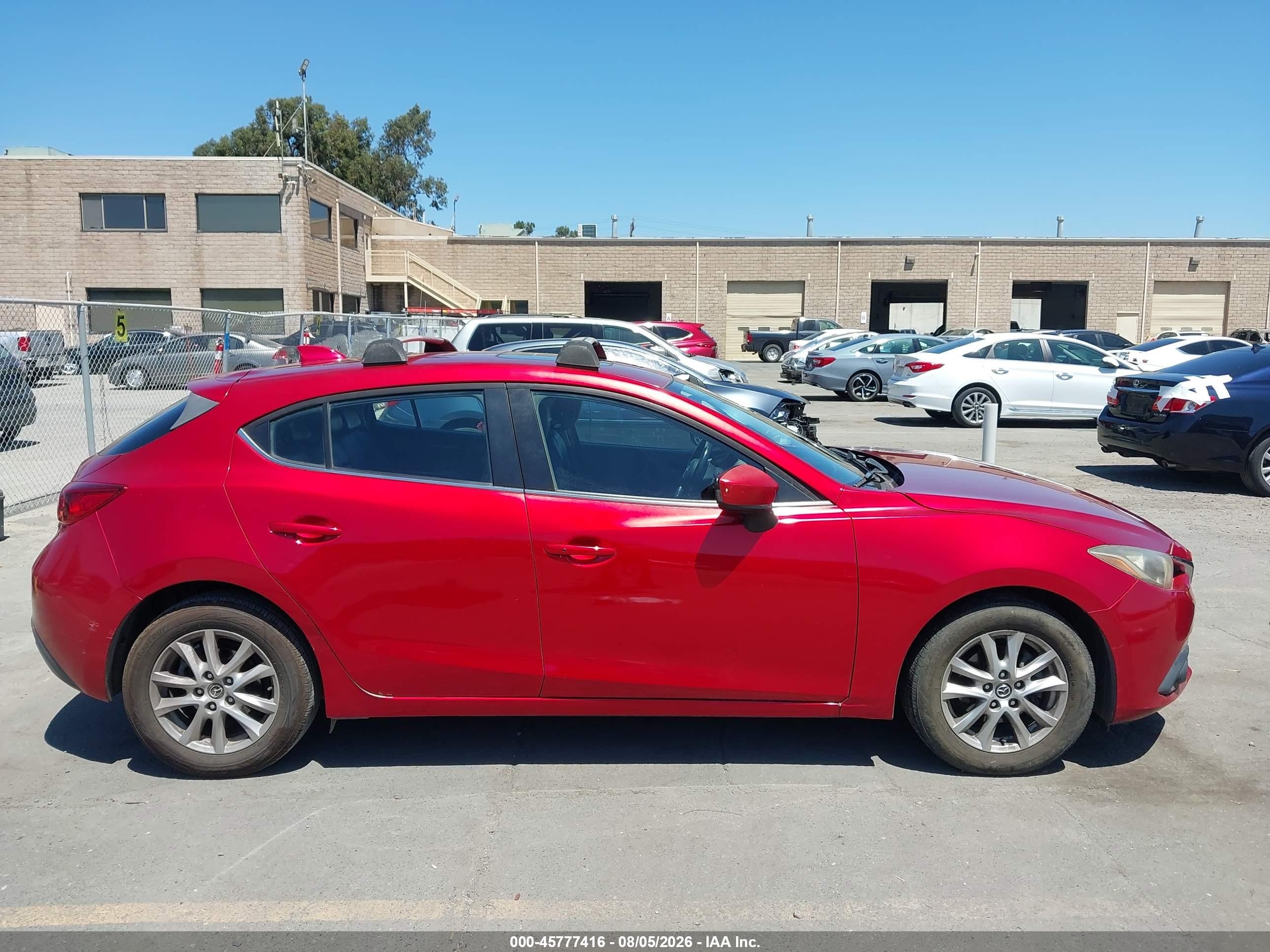 2015 Mazda Mazda3 I Grand Touring Red vin: JM1BM1M75F1241078
