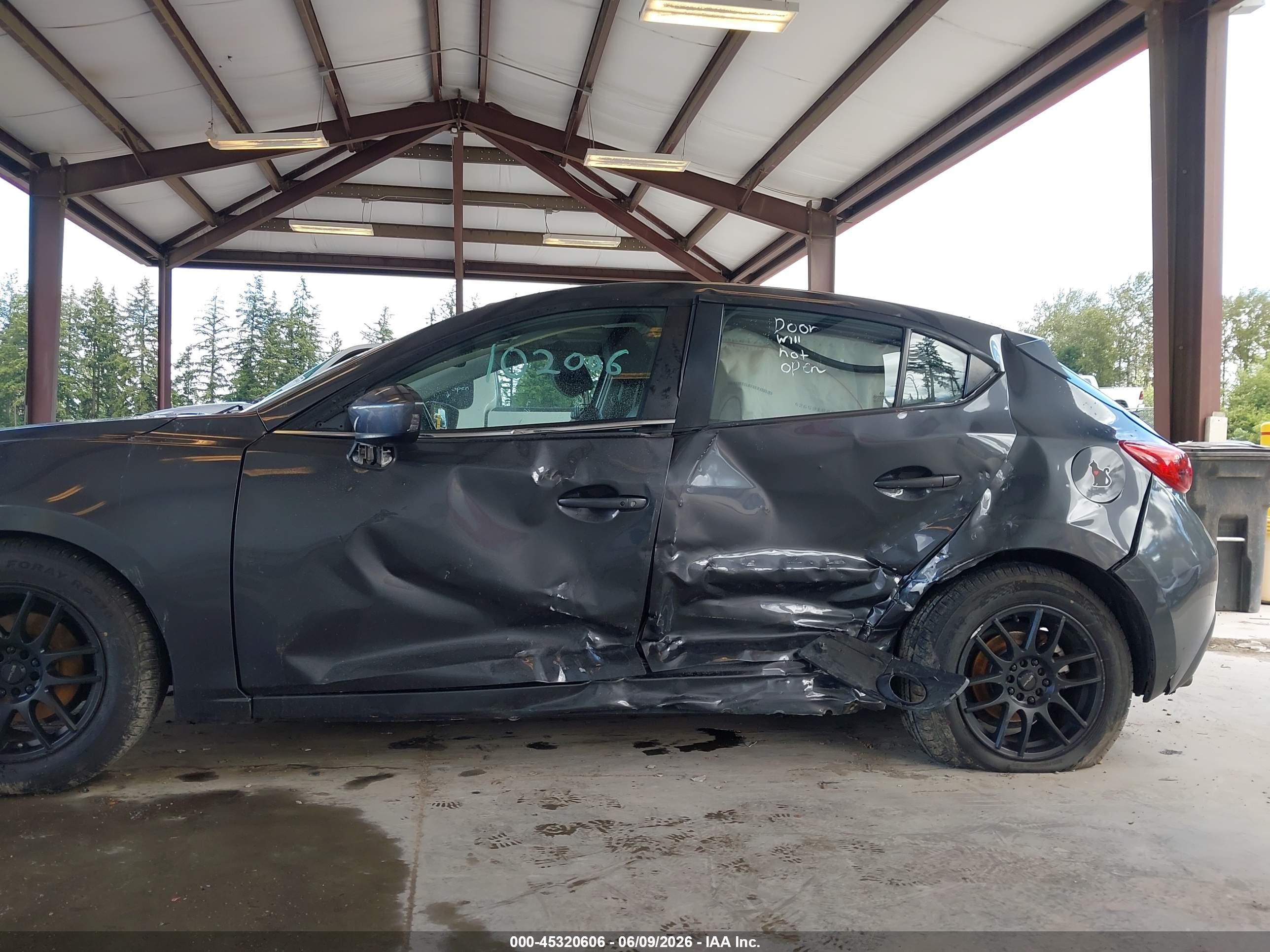 2015 Mazda Mazda3 I Grand Touring Gray vin: JM1BM1M78F1233704