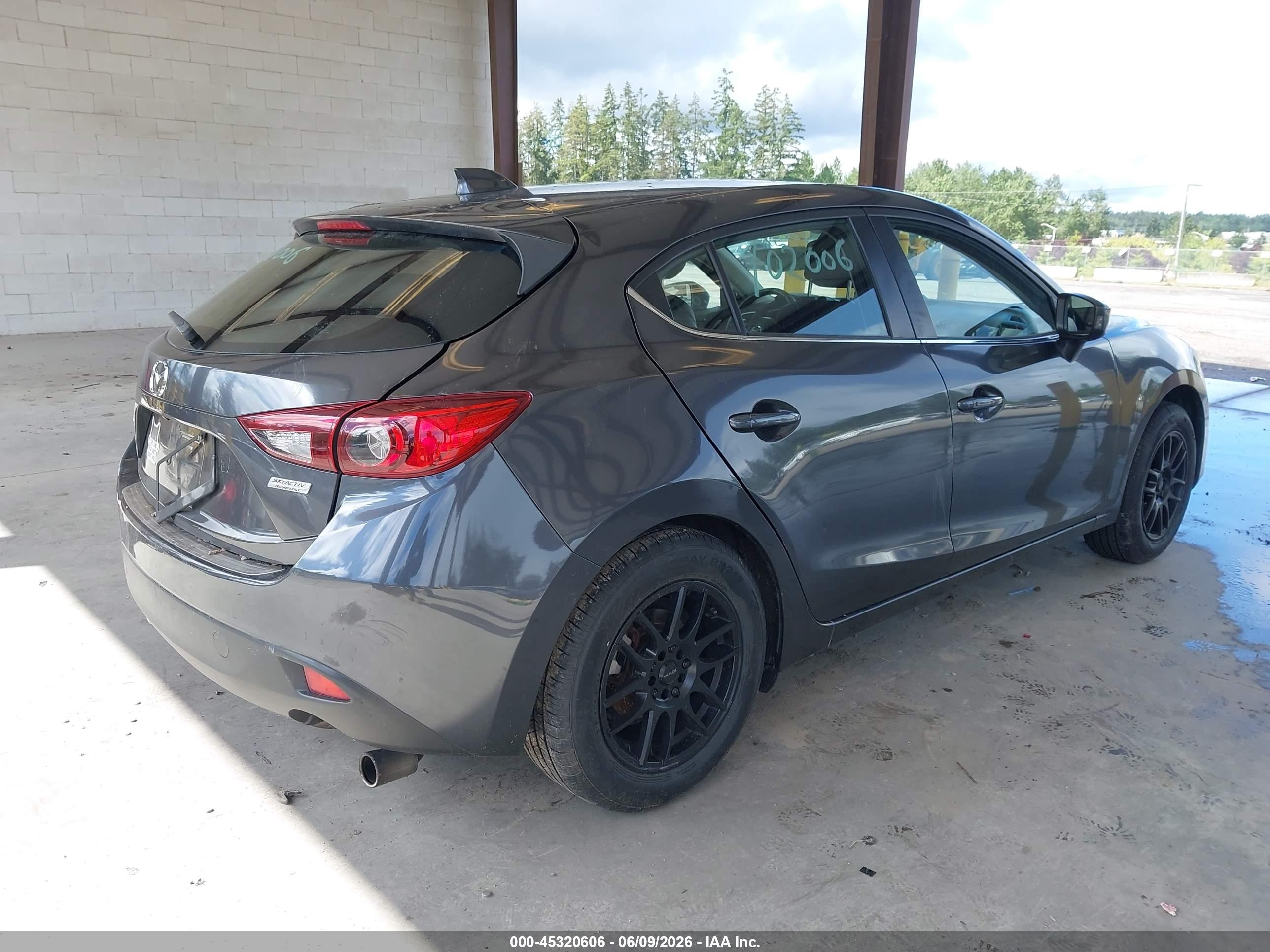 2015 Mazda Mazda3 I Grand Touring Gray vin: JM1BM1M78F1233704