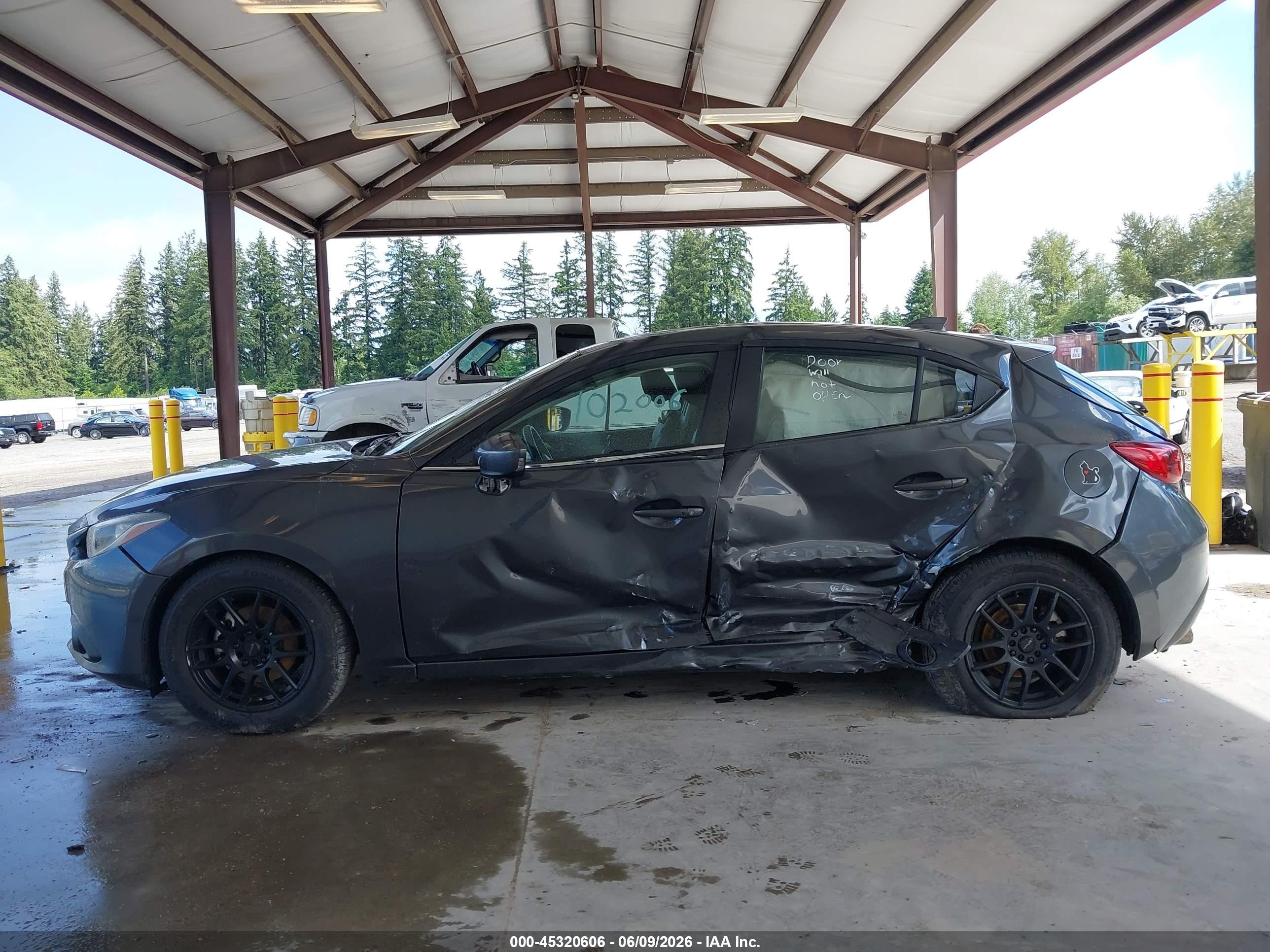 2015 Mazda Mazda3 I Grand Touring Gray vin: JM1BM1M78F1233704