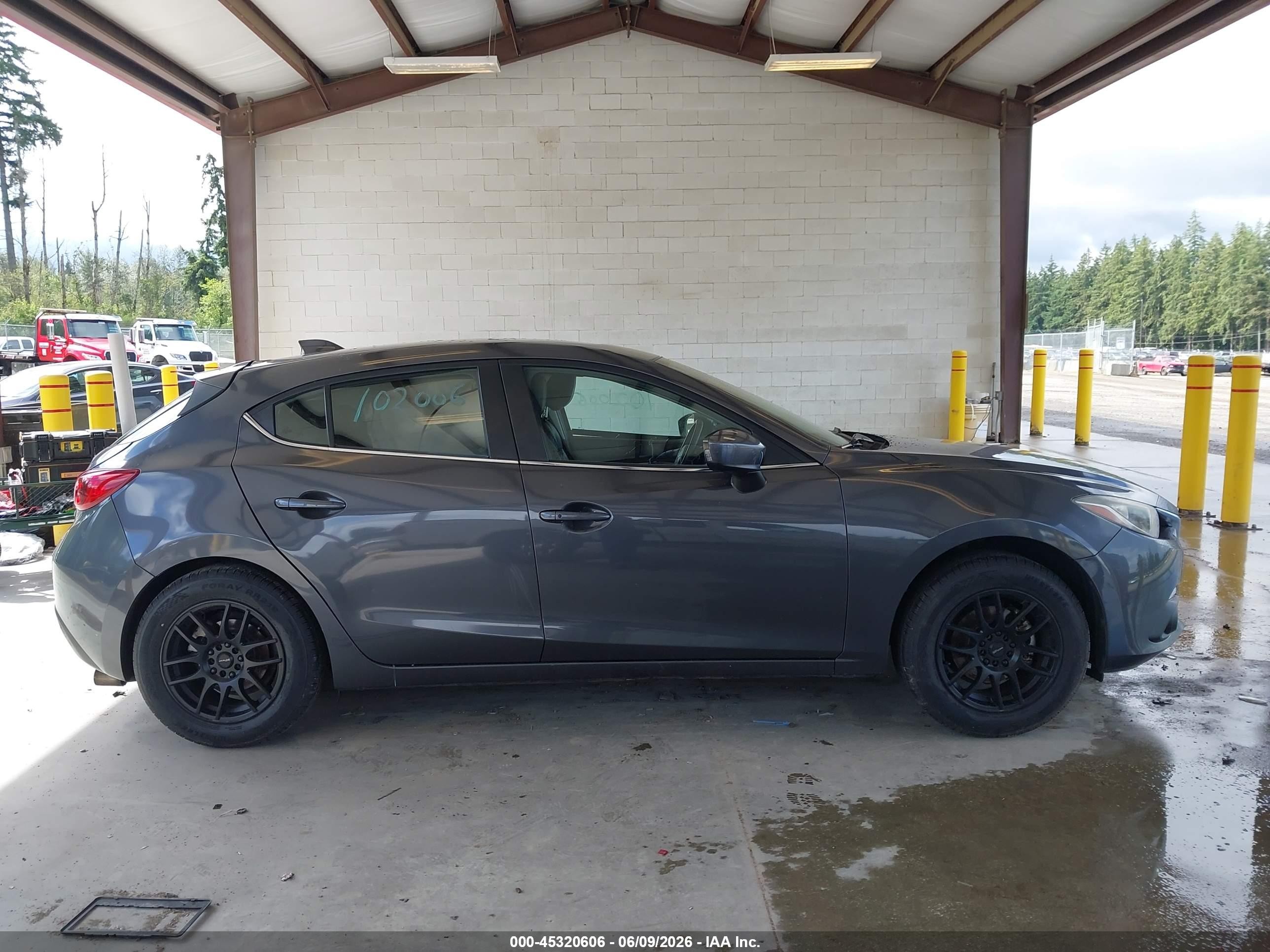2015 Mazda Mazda3 I Grand Touring Gray vin: JM1BM1M78F1233704
