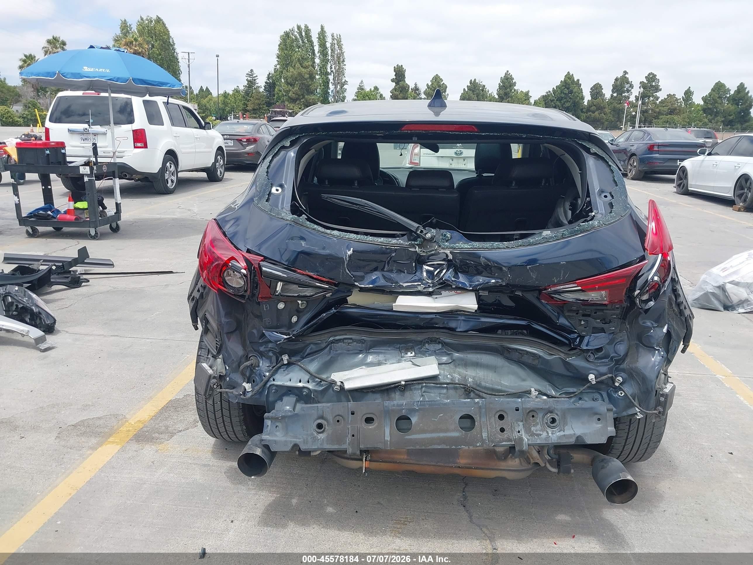 2015 Mazda Mazda3 I Grand Touring Blue vin: JM1BM1M7XF1233896