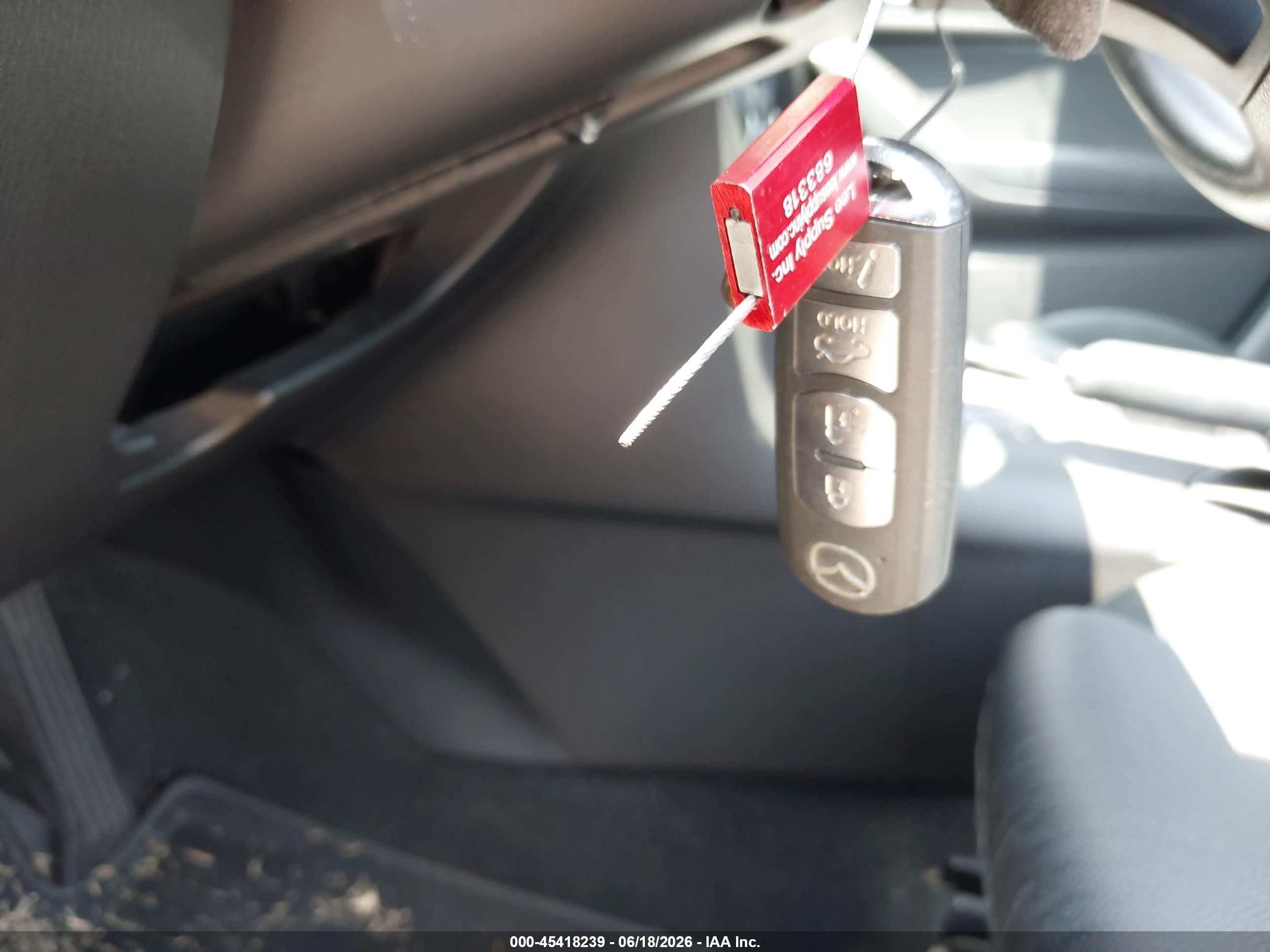 2014 Mazda Mazda3 I Sv Blue vin: JM1BM1T70E1148730