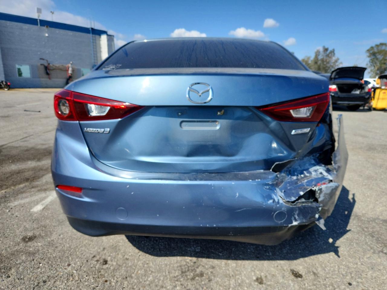 2014 Mazda 3 Sv Blue vin: JM1BM1T70E1163700