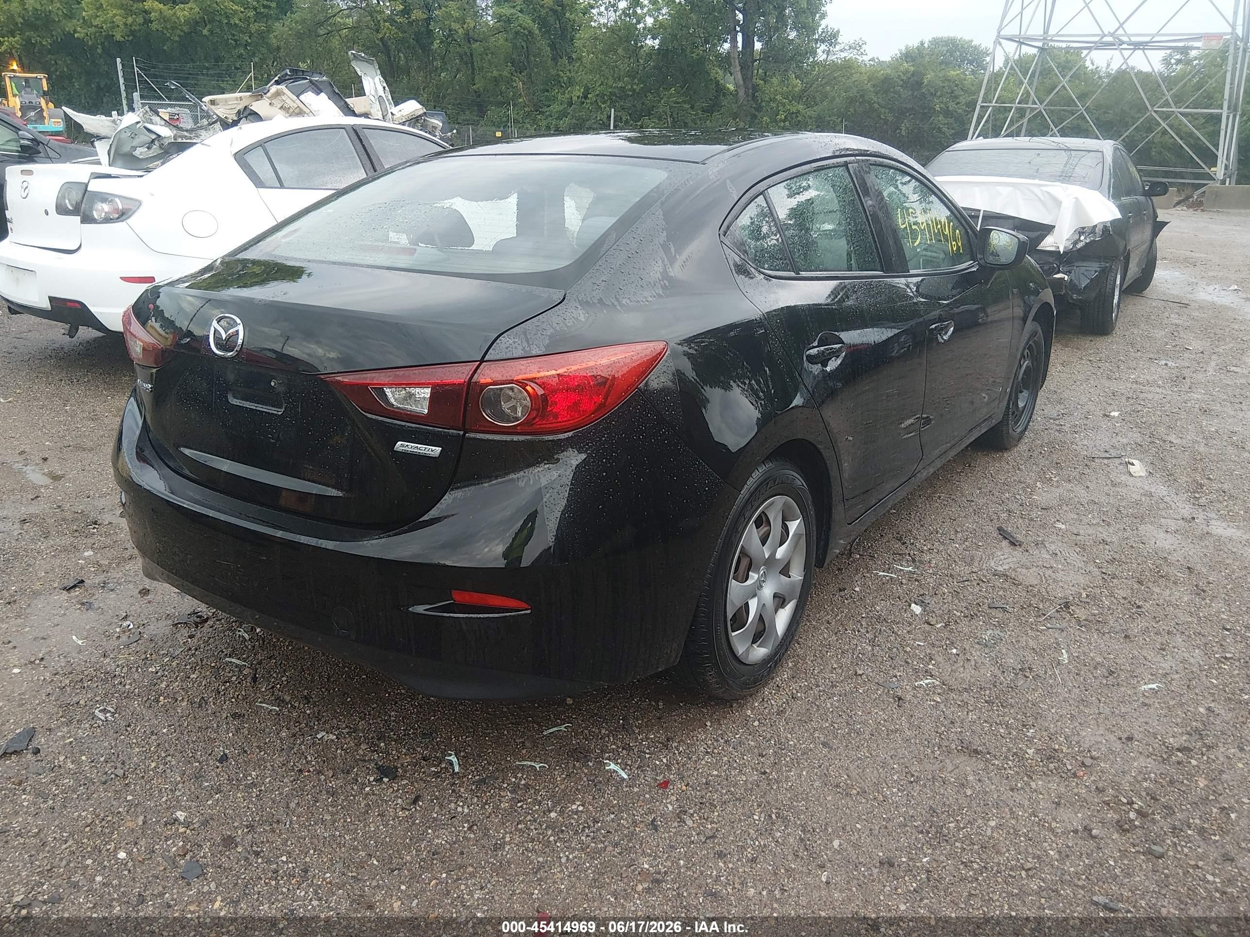 2015 Mazda Mazda3 I Sv Black vin: JM1BM1T70F1238154