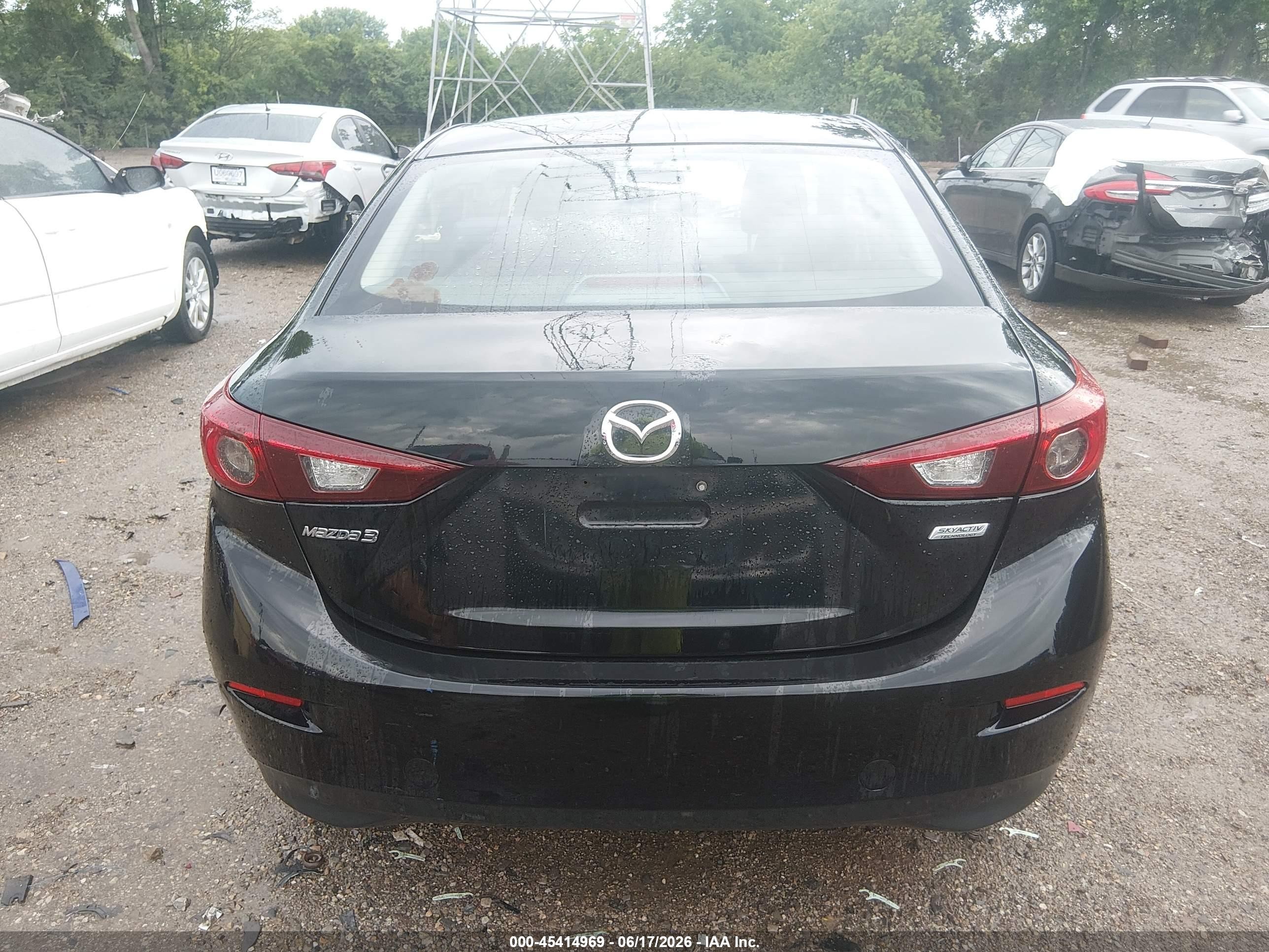 2015 Mazda Mazda3 I Sv Black vin: JM1BM1T70F1238154