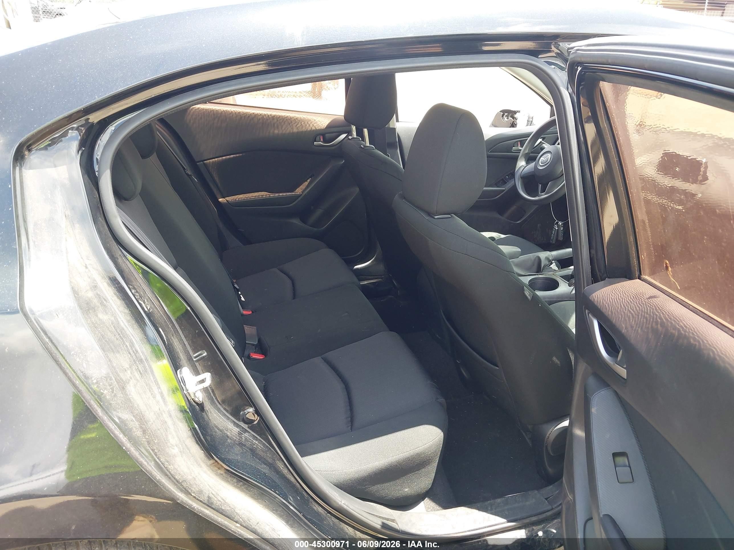 2015 Mazda Mazda3 I Sv Black vin: JM1BM1T70F1241362