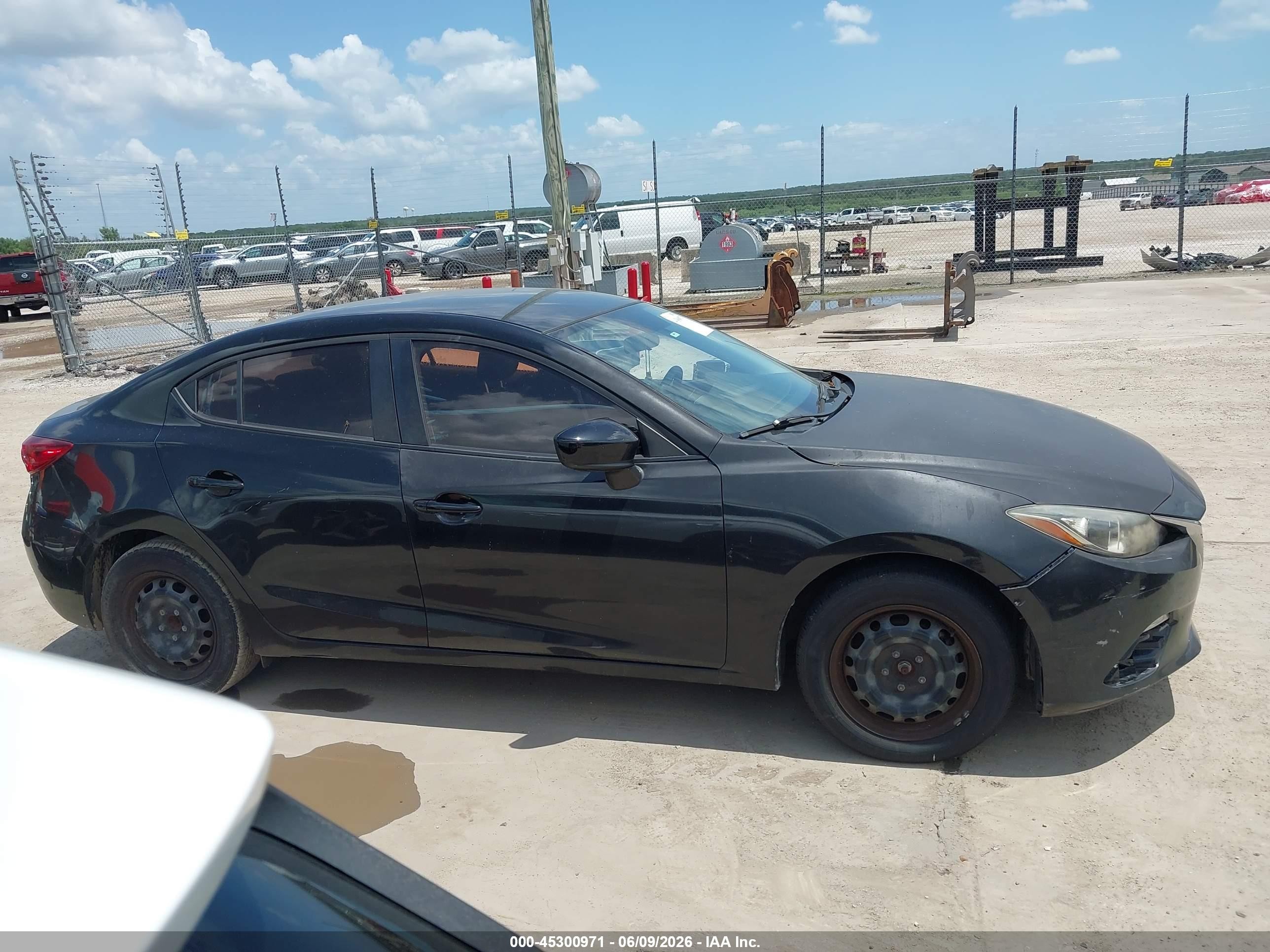 2015 Mazda Mazda3 I Sv Black vin: JM1BM1T70F1241362