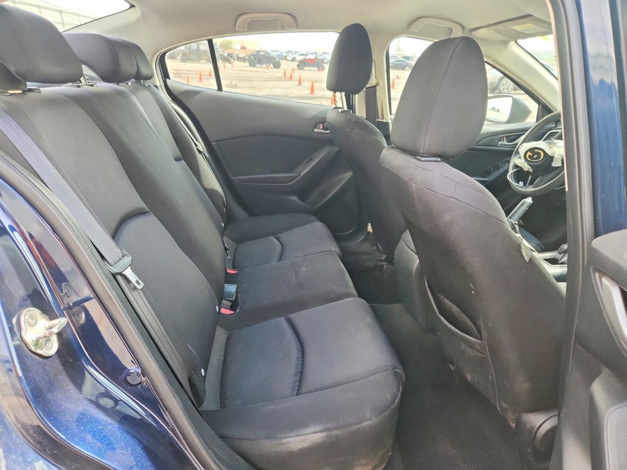 2015 Mazda 3 Sv Blue vin: JM1BM1T70F1262728