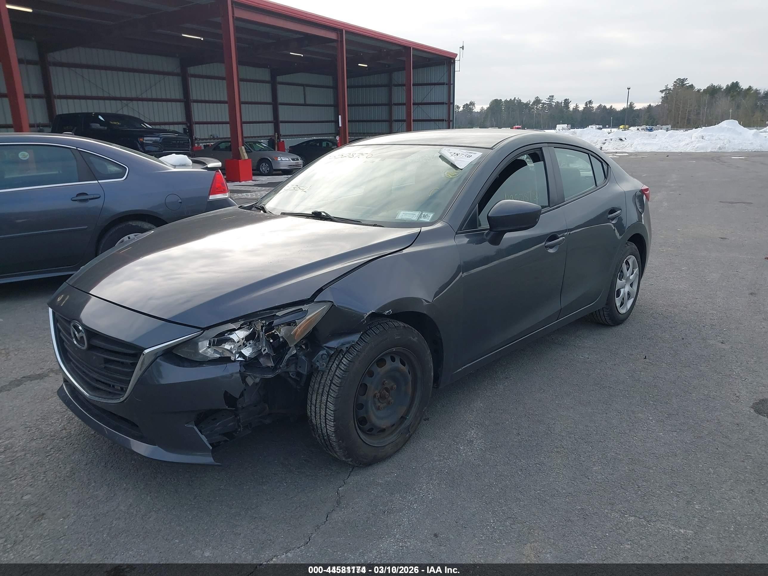 2015 Mazda Mazda3 I Sv Gray vin: JM1BM1T71F1224585