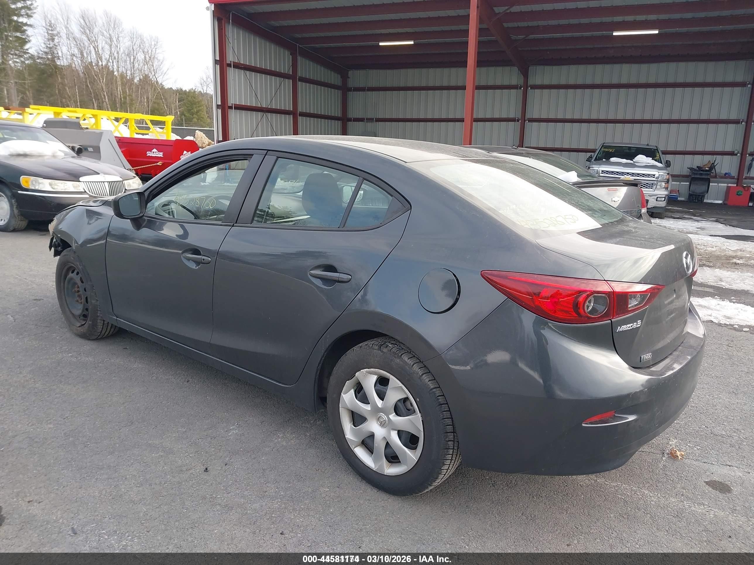 2015 Mazda Mazda3 I Sv Gray vin: JM1BM1T71F1224585