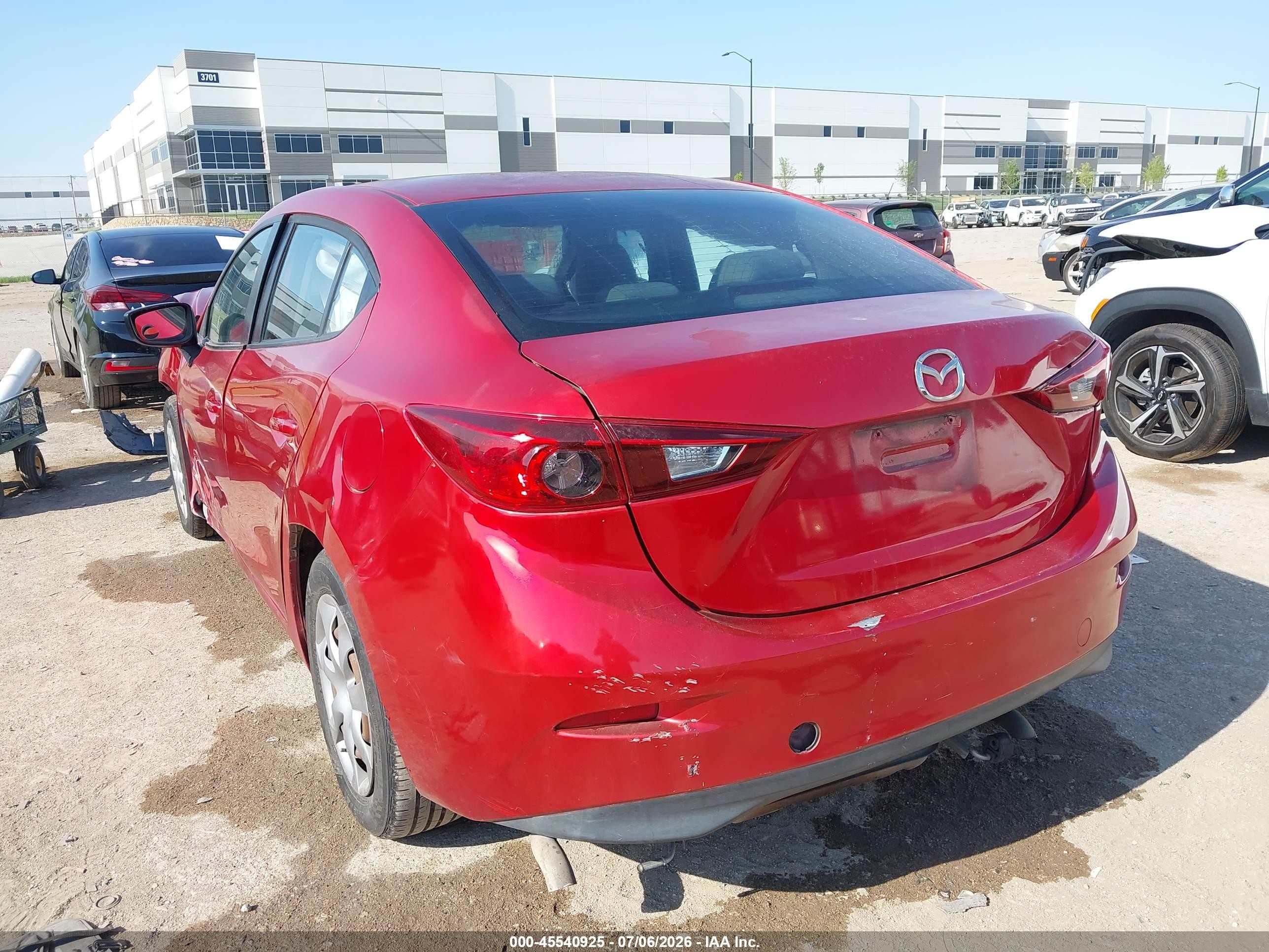 2015 Mazda Mazda3 I Sv Red vin: JM1BM1T71F1232590