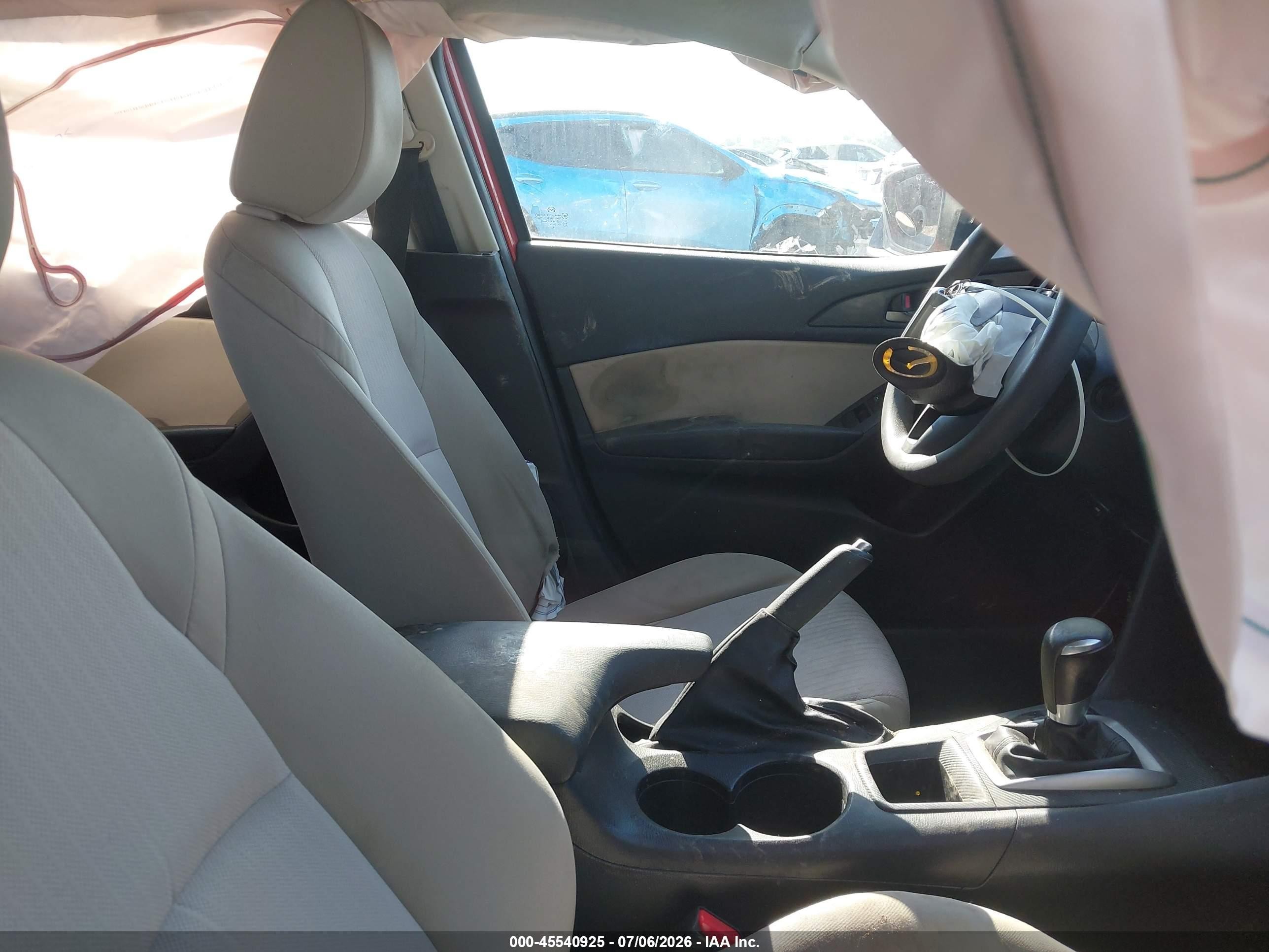 2015 Mazda Mazda3 I Sv Red vin: JM1BM1T71F1232590