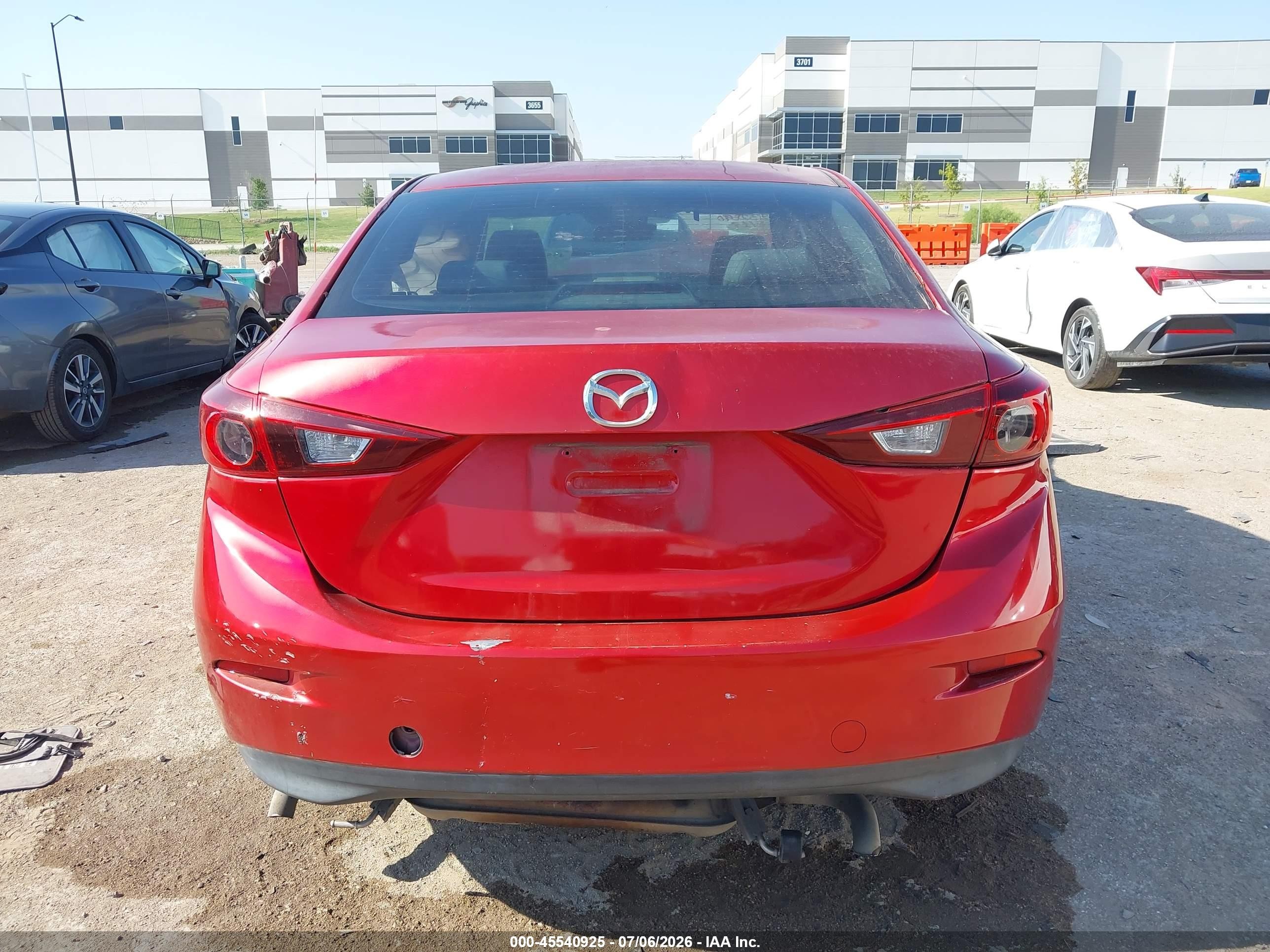 2015 Mazda Mazda3 I Sv Red vin: JM1BM1T71F1232590