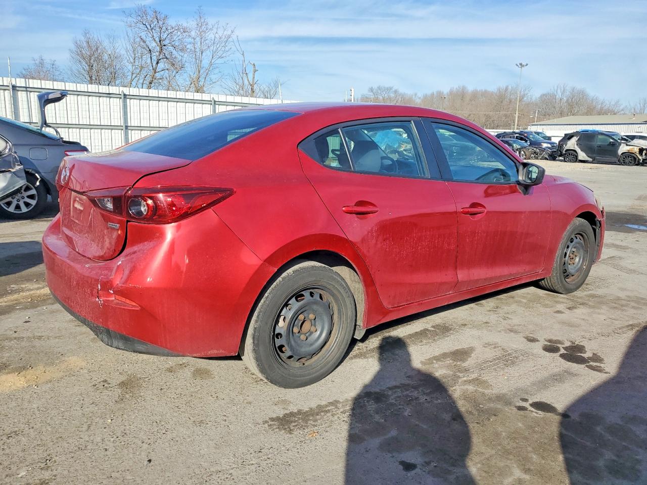 2015 Mazda 3 Red vin: JM1BM1T71F1234002