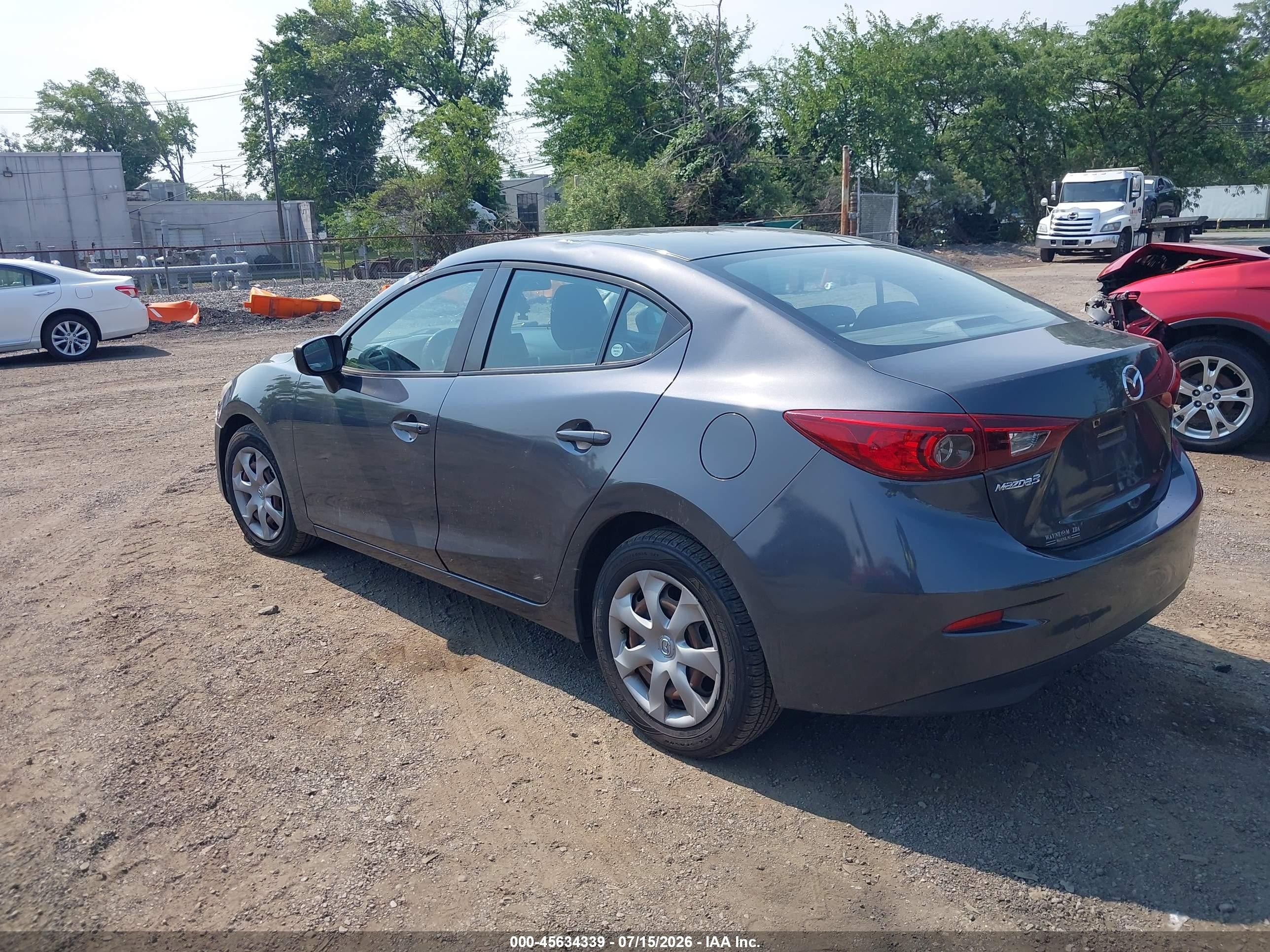 2015 Mazda Mazda3 I Sv Gray vin: JM1BM1T71F1235957