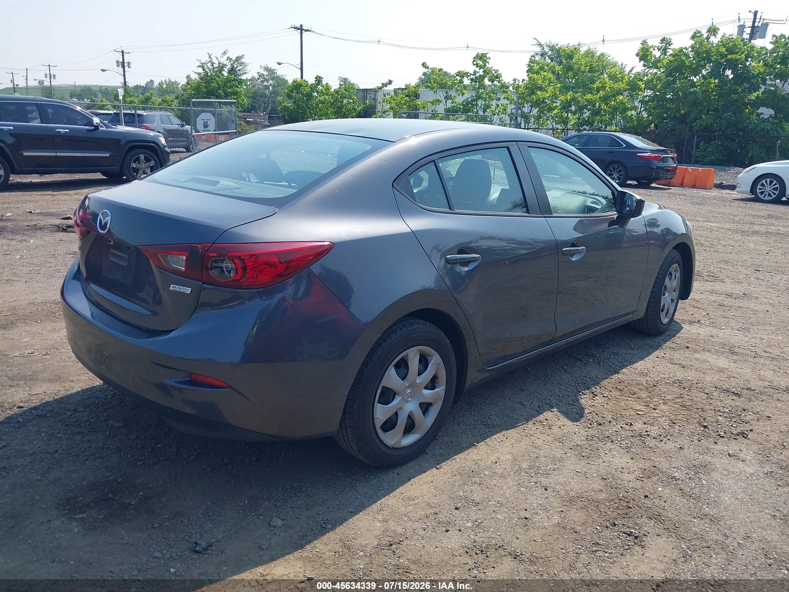 2015 Mazda Mazda3 I Sv Gray vin: JM1BM1T71F1235957