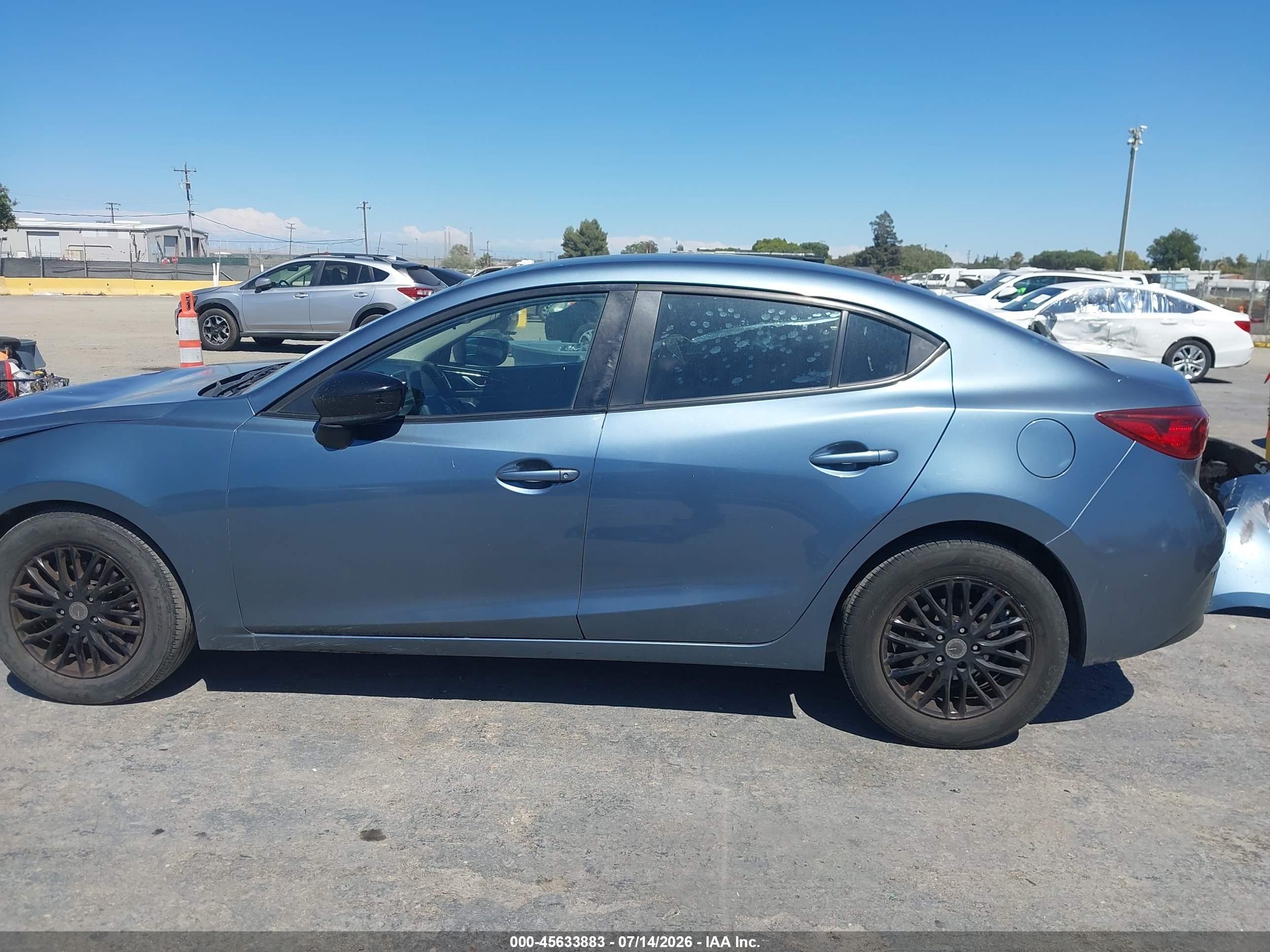 2015 Mazda Mazda3 I Sv Blue vin: JM1BM1T72F1226751