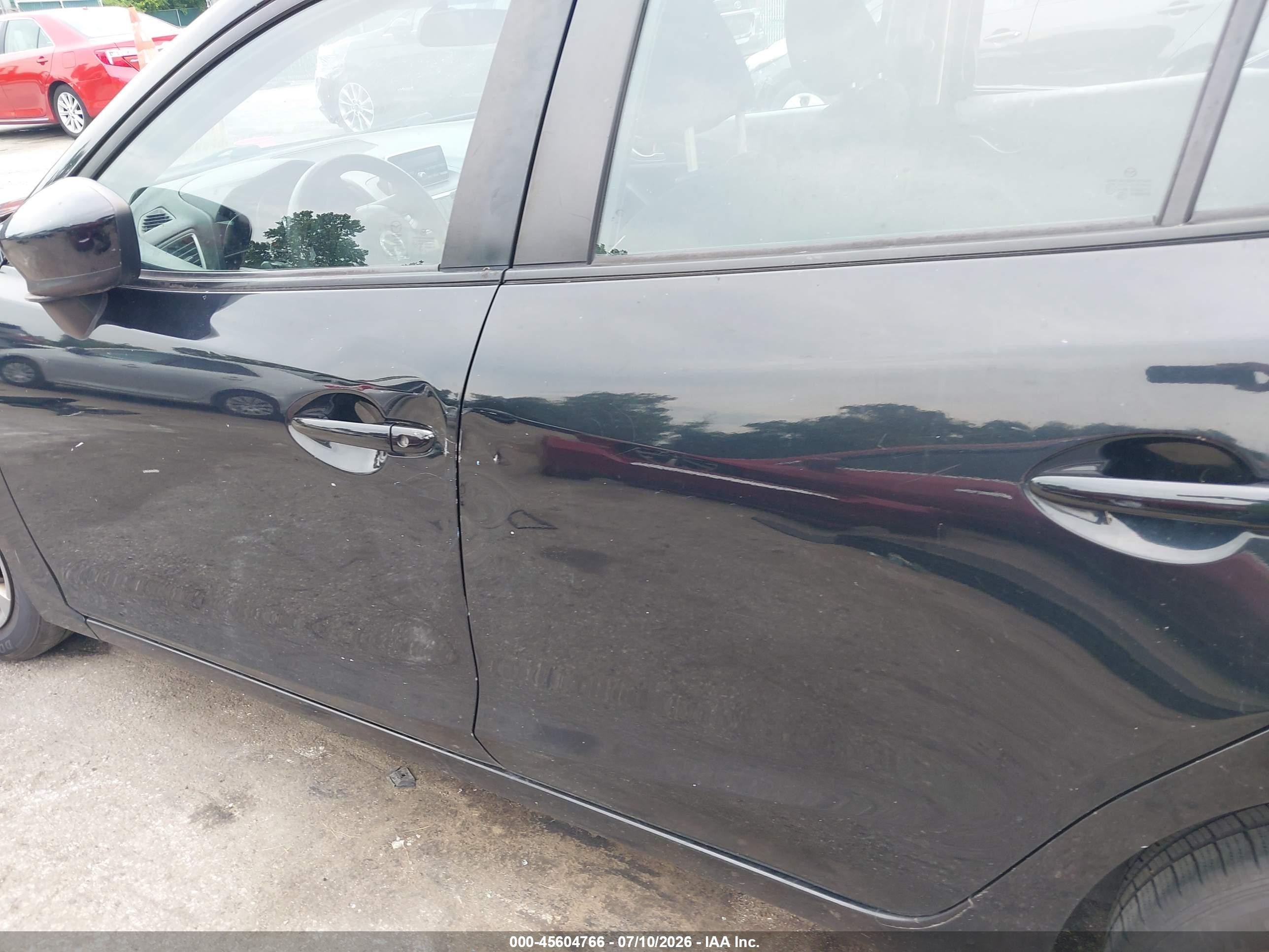 2014 Mazda Mazda3 I Sv Черный vin: JM1BM1T73E1158040