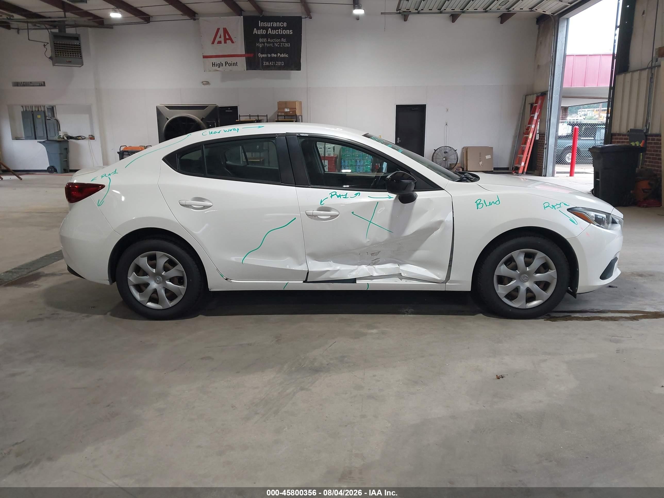 2015 Mazda Mazda3 I Sv Белый vin: JM1BM1T73F1266126