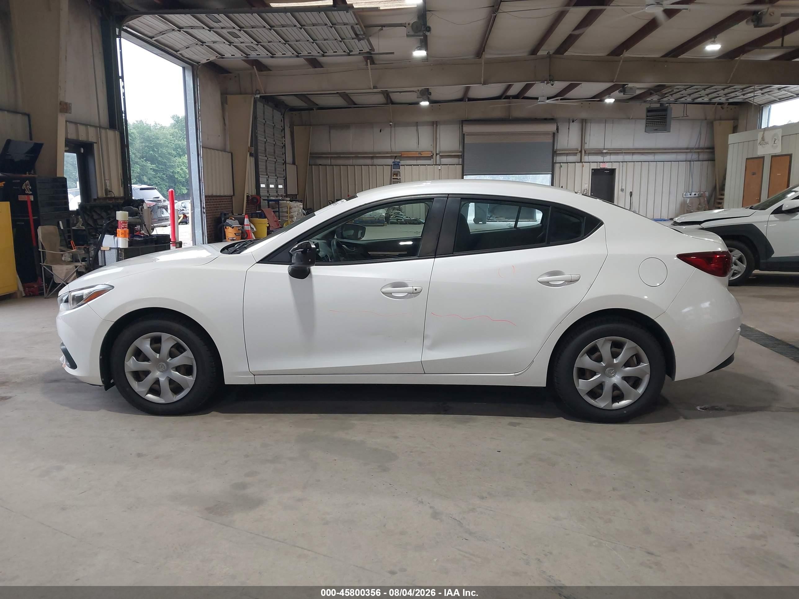 2015 Mazda Mazda3 I Sv Белый vin: JM1BM1T73F1266126