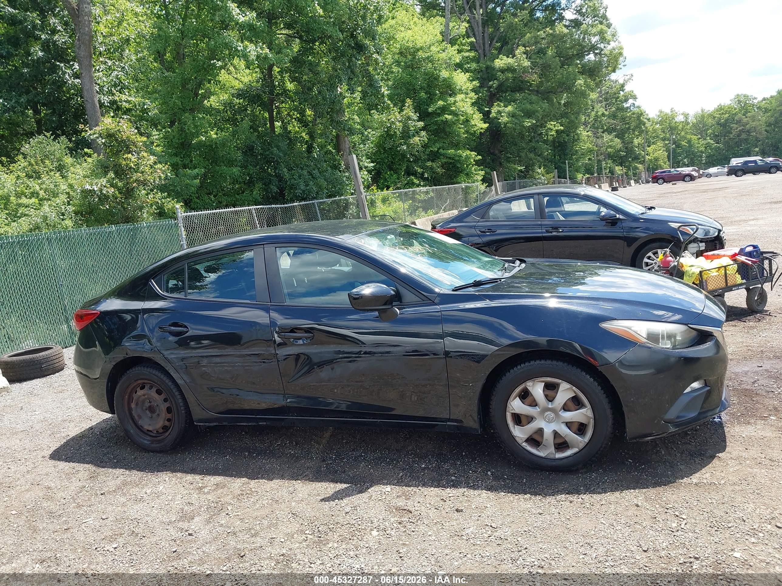 2015 Mazda Mazda3 I Sv Black vin: JM1BM1T73F1273240