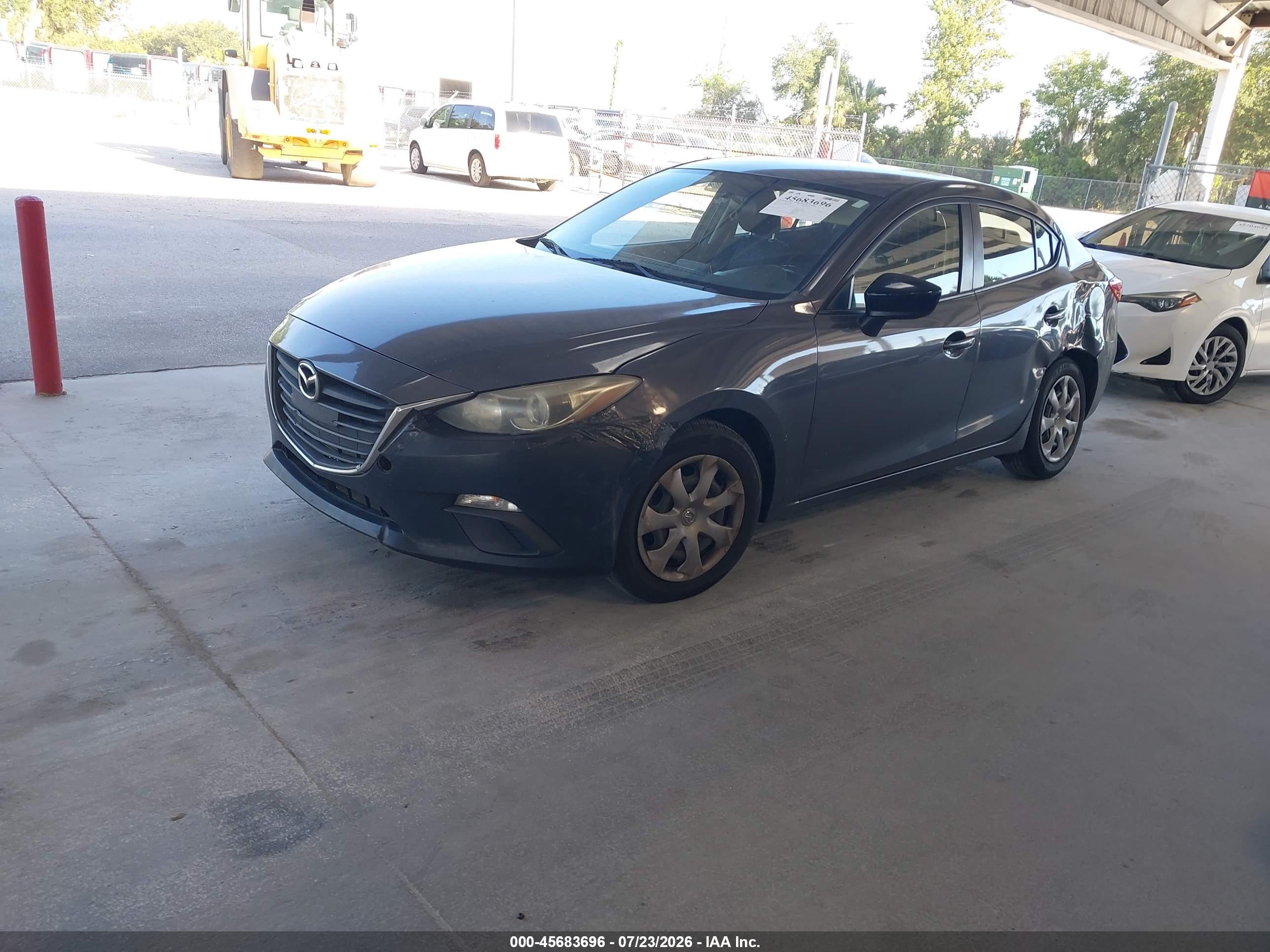 2014 Mazda Mazda3 I Sv Gray vin: JM1BM1T74E1184341
