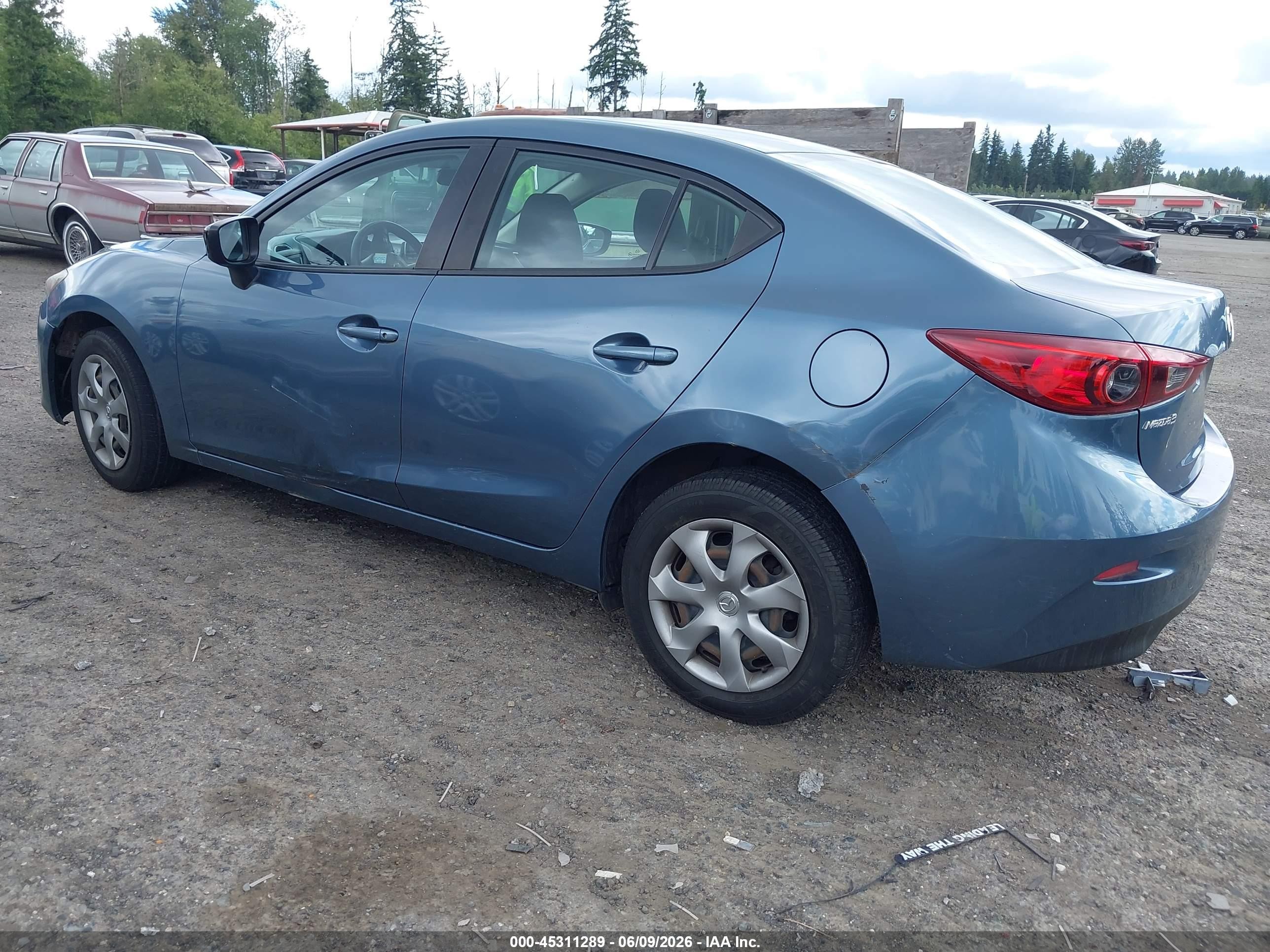 2015 Mazda Mazda3 I Sv Blue vin: JM1BM1T74F1272937