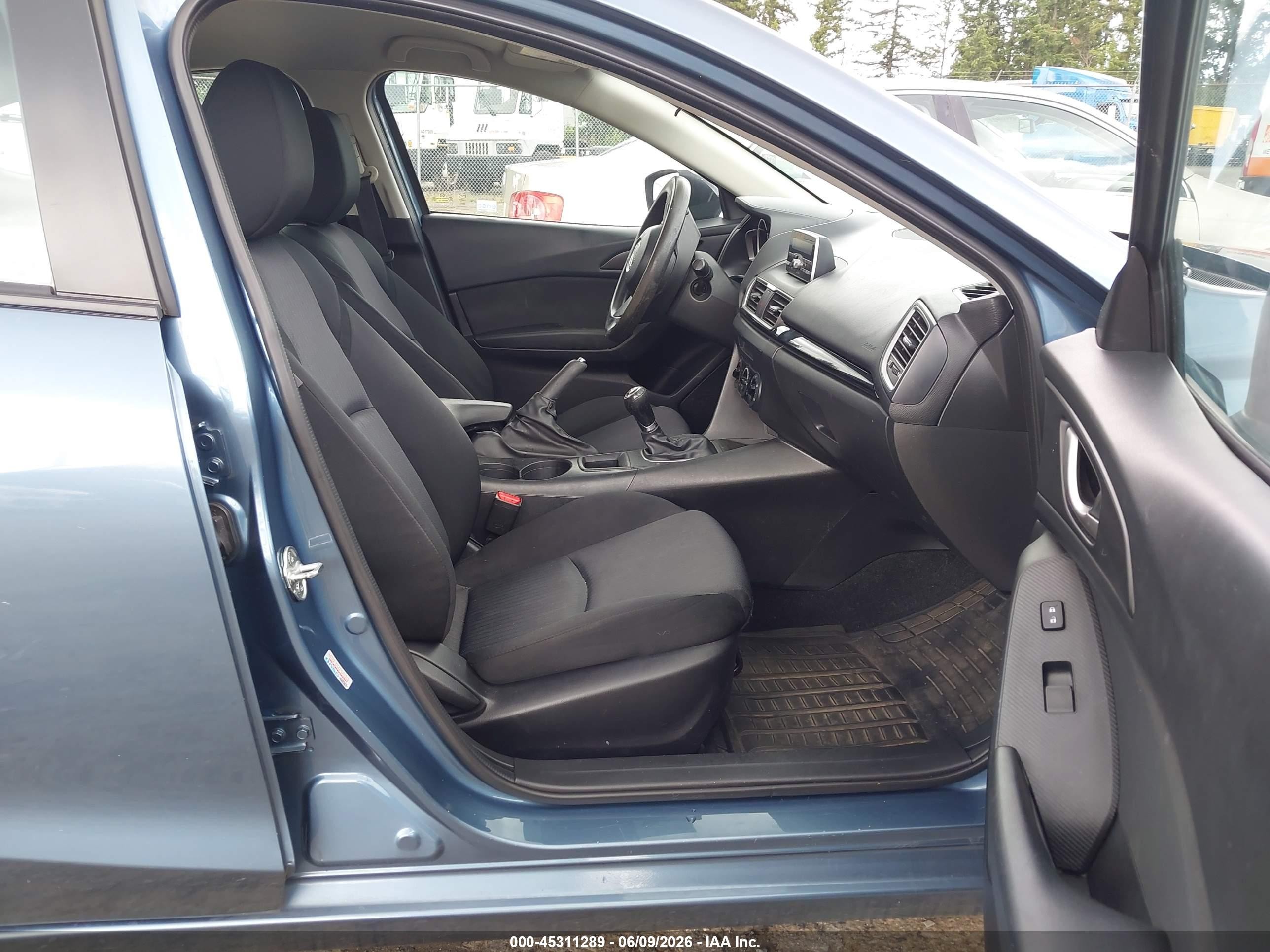 2015 Mazda Mazda3 I Sv Blue vin: JM1BM1T74F1272937