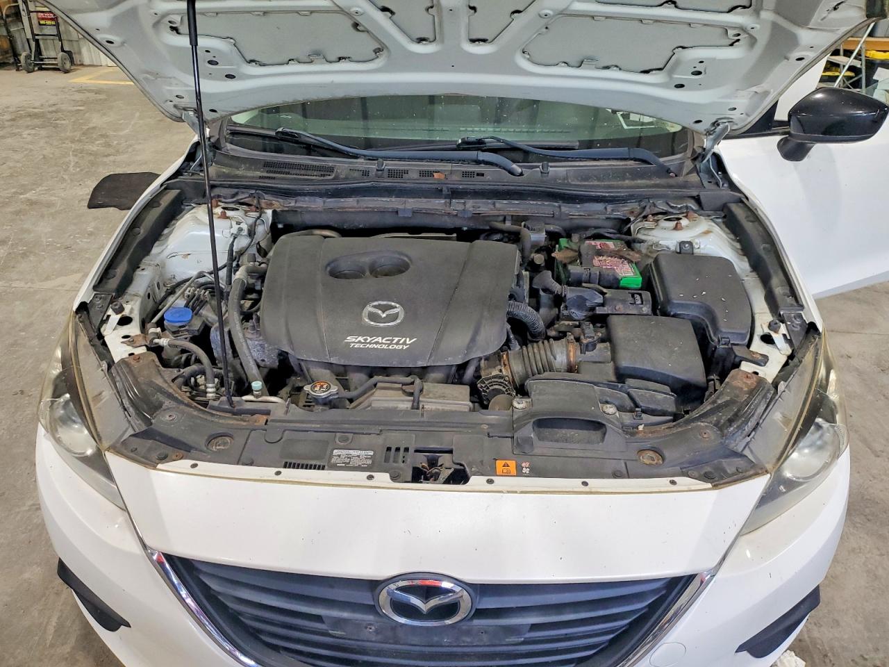 2014 Mazda 3 Sv White vin: JM1BM1T76E1134587