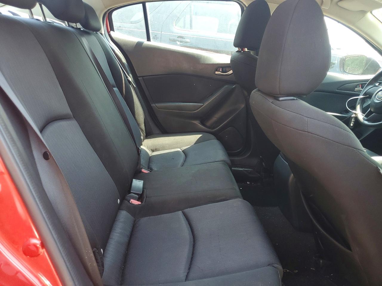 2014 Mazda 3 Sv Red vin: JM1BM1T76E1183546