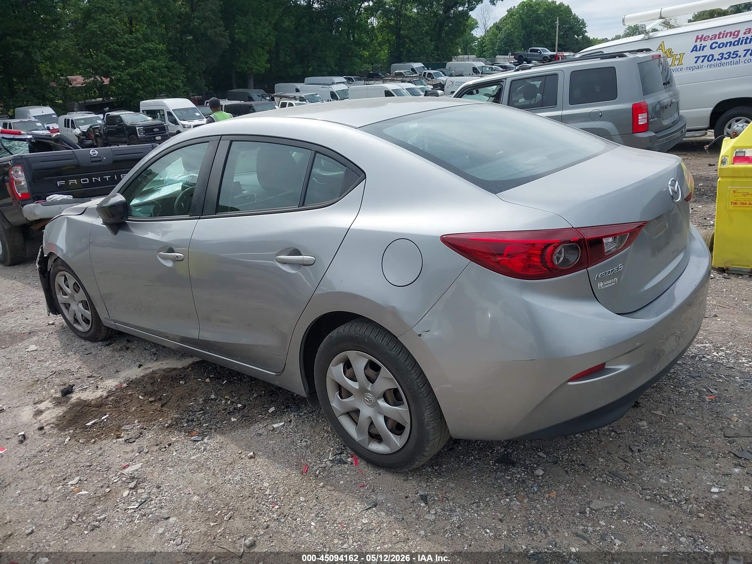 2014 Mazda Mazda3 I Sv Silver vin: JM1BM1T77E1185399
