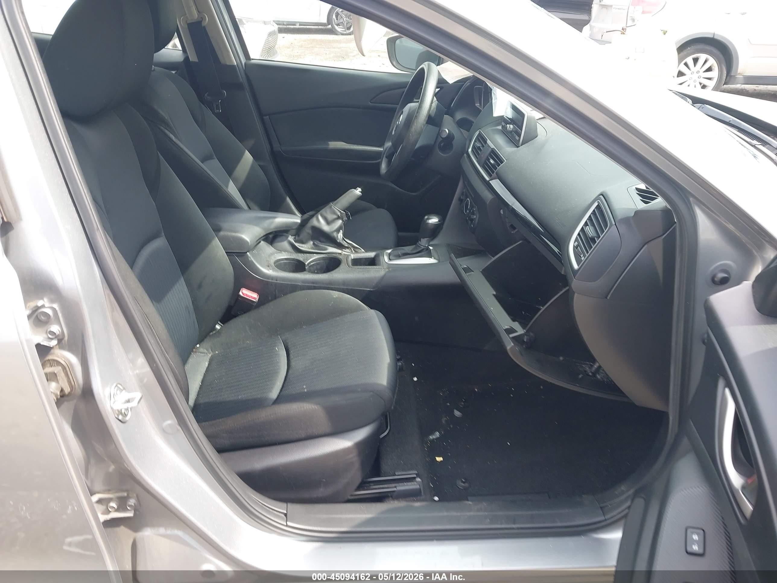 2014 Mazda Mazda3 I Sv Silver vin: JM1BM1T77E1185399
