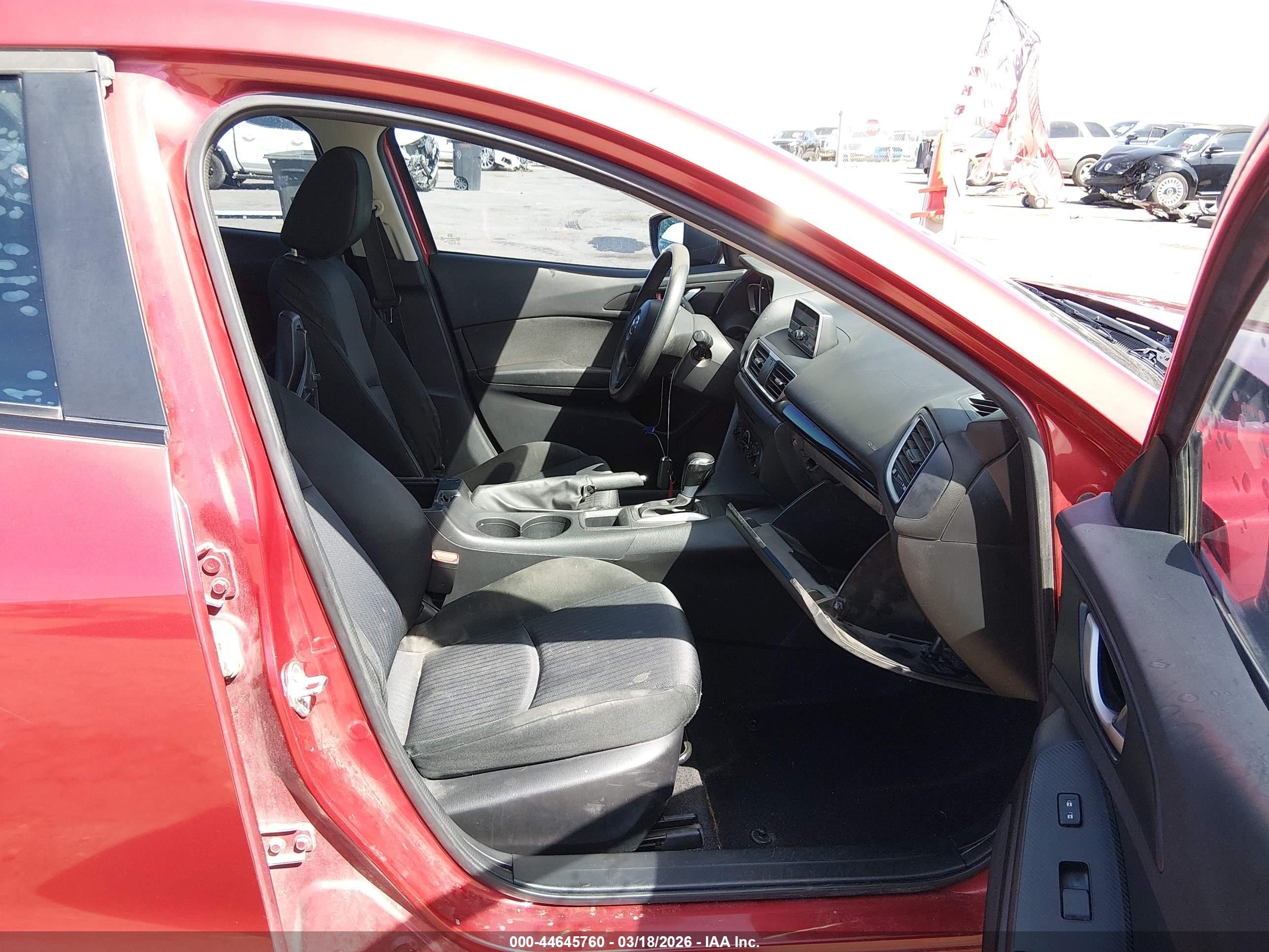 2015 Mazda Mazda3 I Sv Red vin: JM1BM1T77F1231492