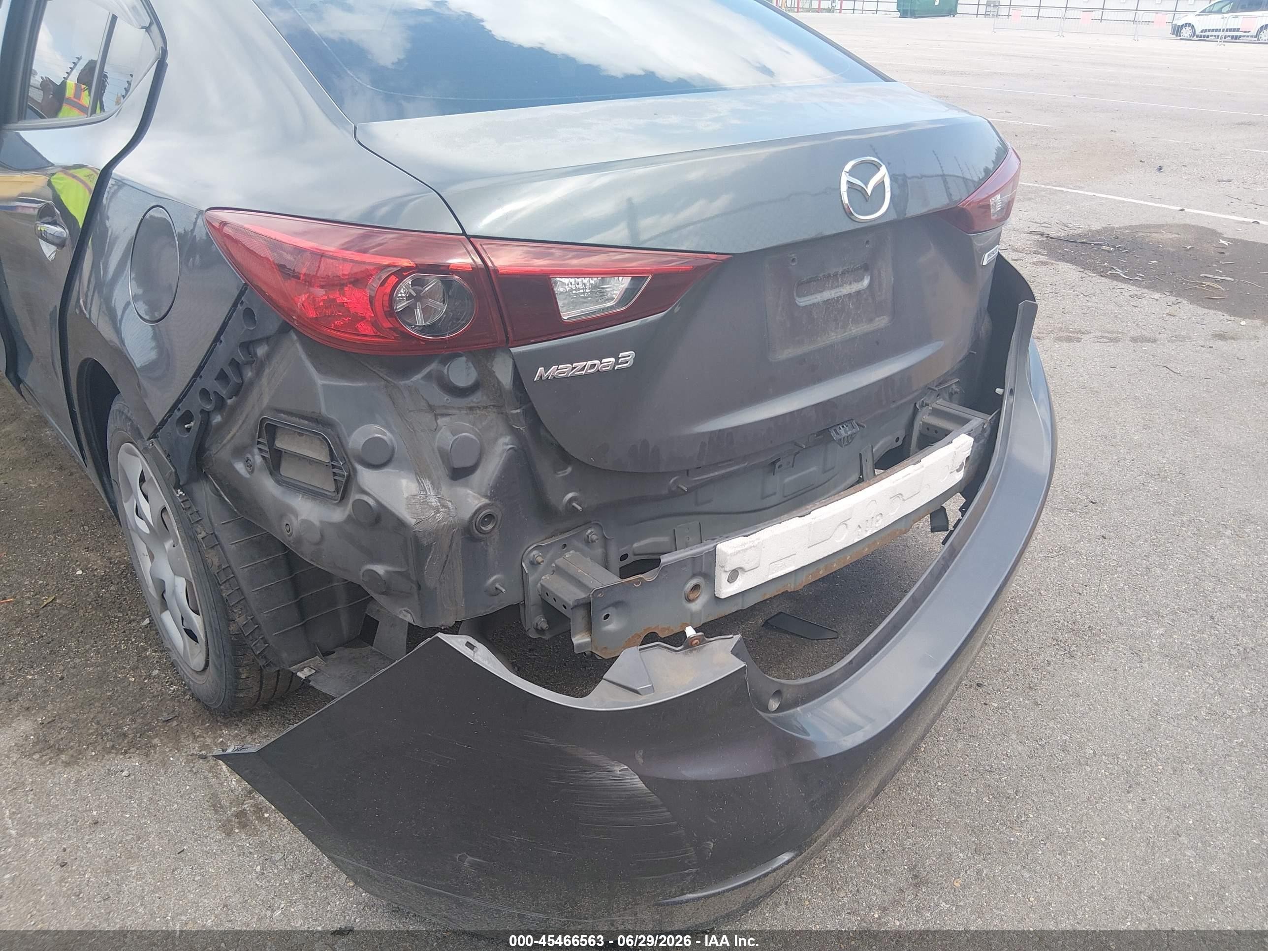 2014 Mazda Mazda3 I Sv Gray vin: JM1BM1T79E1136804