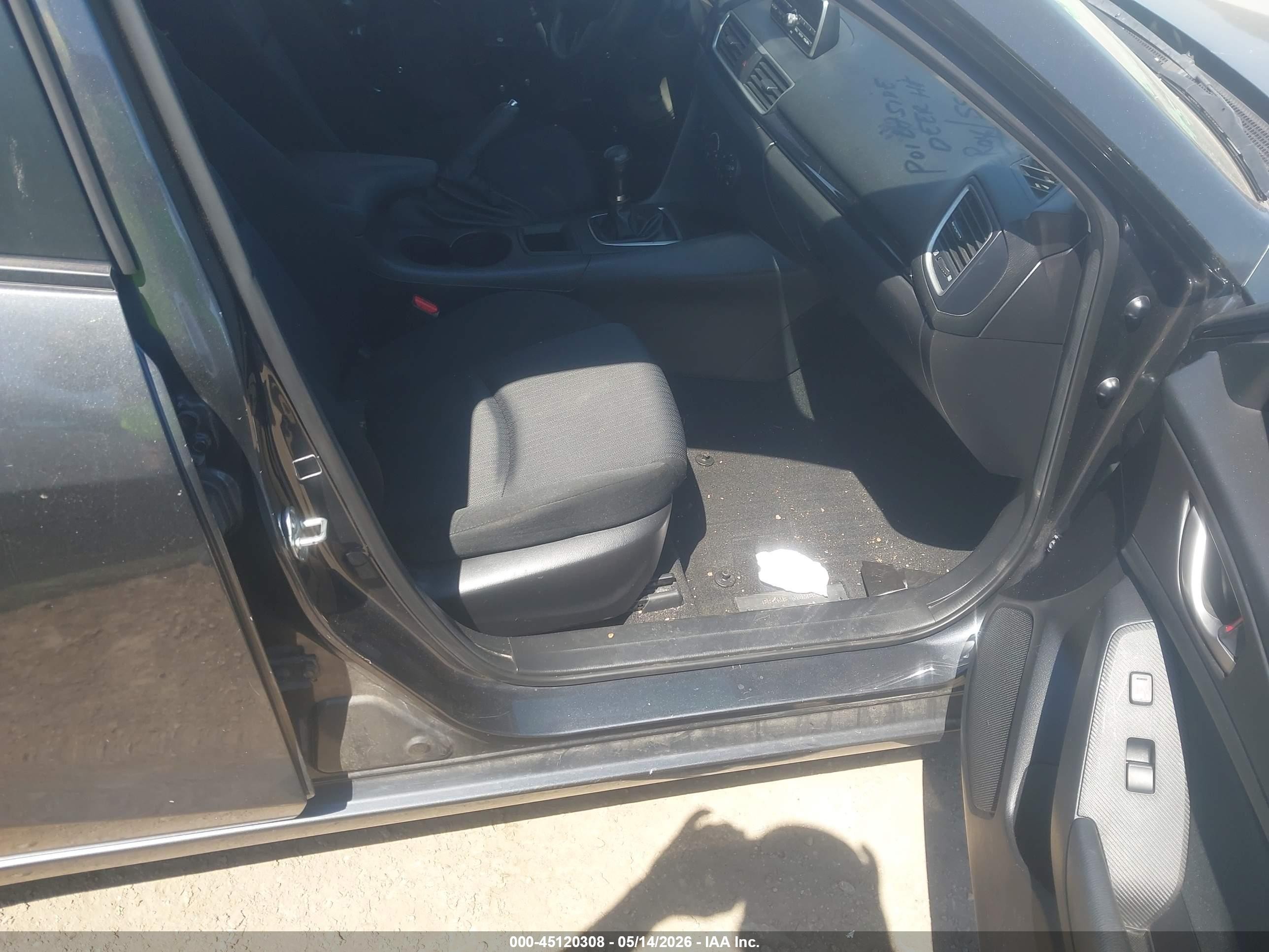 2015 Mazda Mazda3 I Sv Gray vin: JM1BM1T7XF1223564